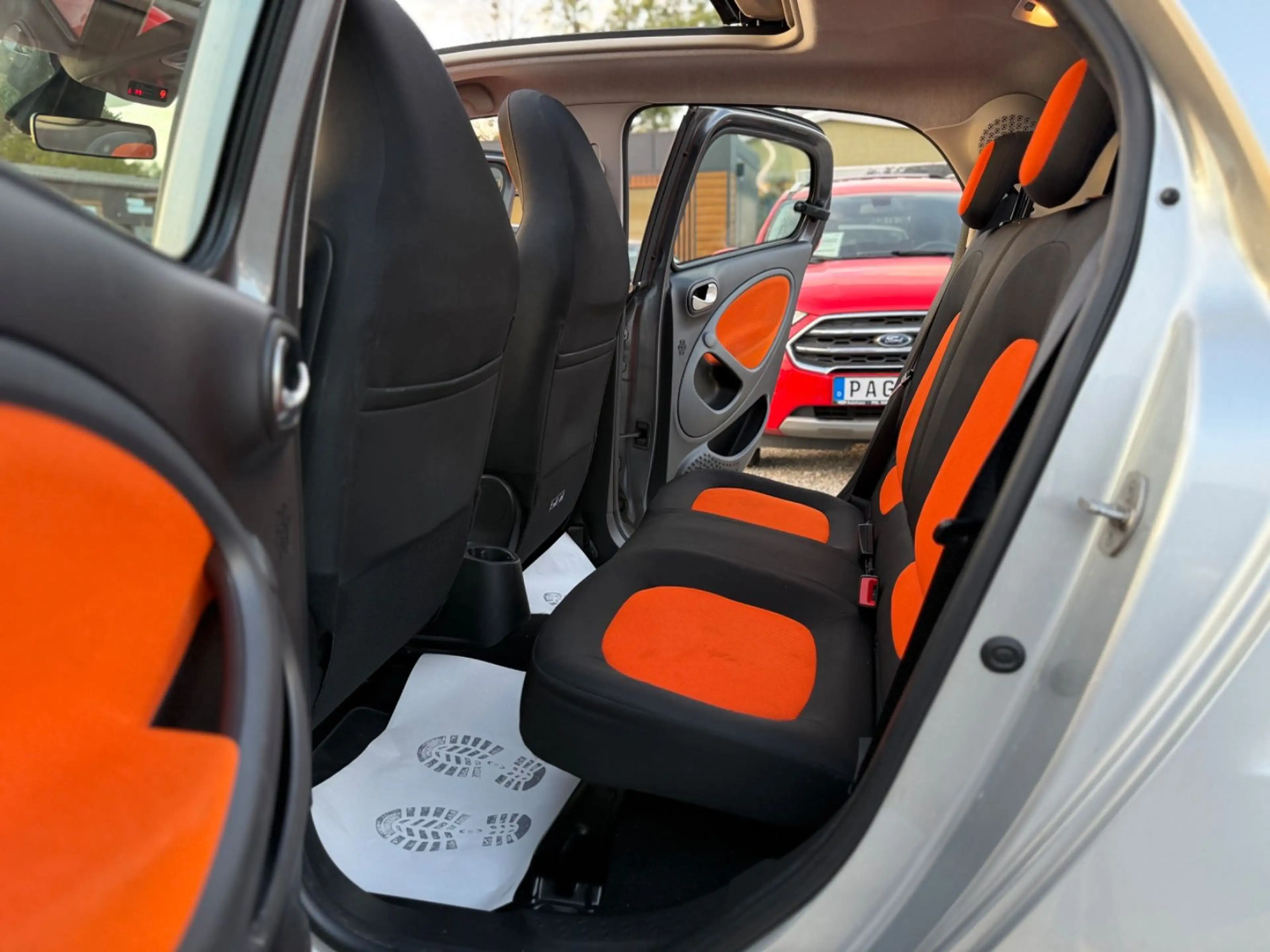 smart forFour Pasion 66 kW /CABRIO/SHZ/PDC/NAVI/JBL/ — photo 13