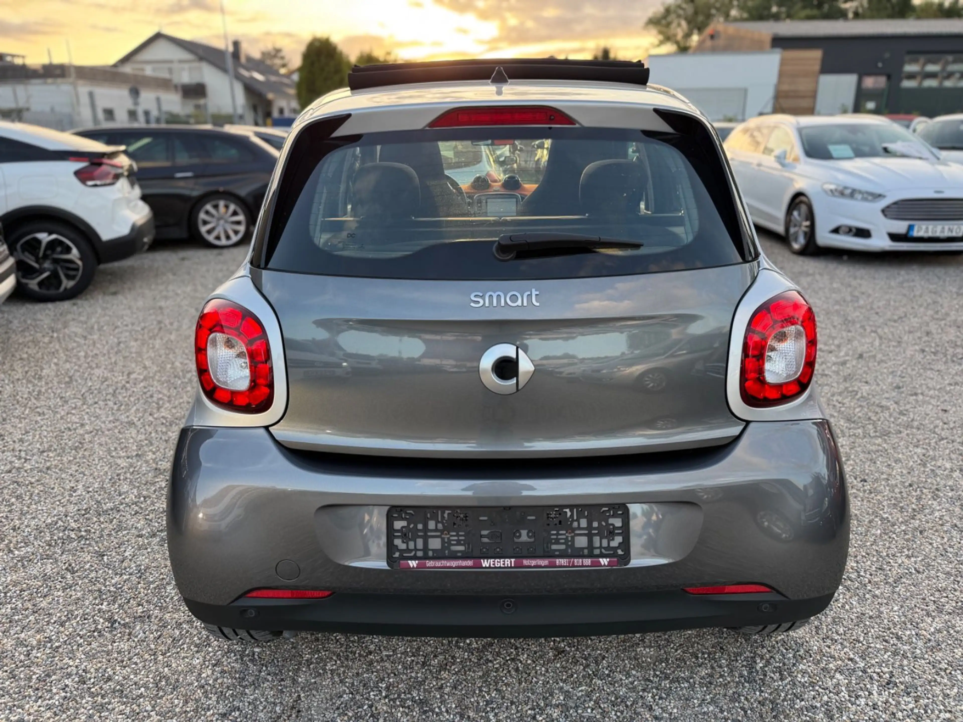 smart forFour Pasion 66 kW /CABRIO/SHZ/PDC/NAVI/JBL/ — photo 6