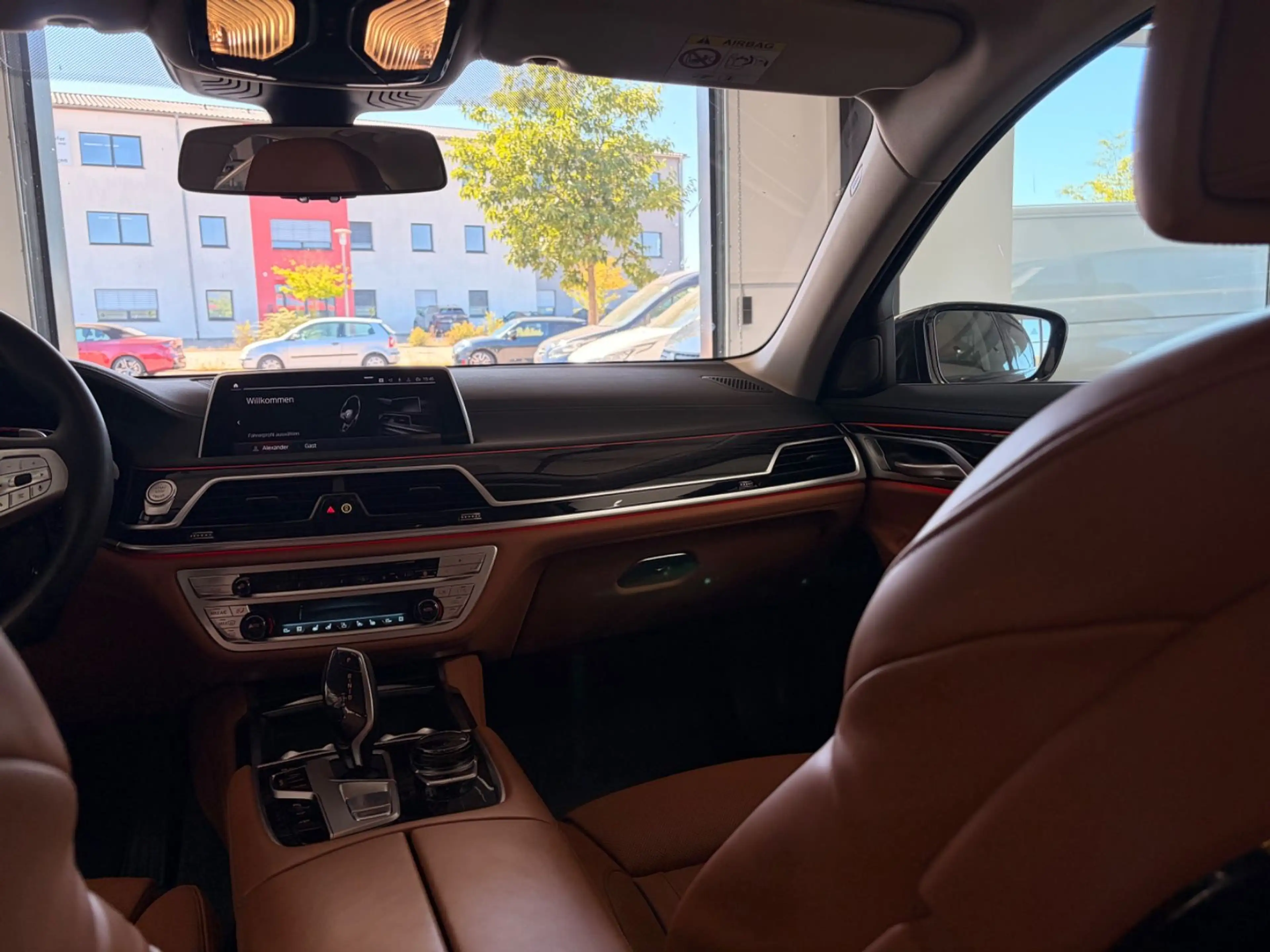 BMW 740 d xDrive Executive Drive Pro Glasdach — photo 9