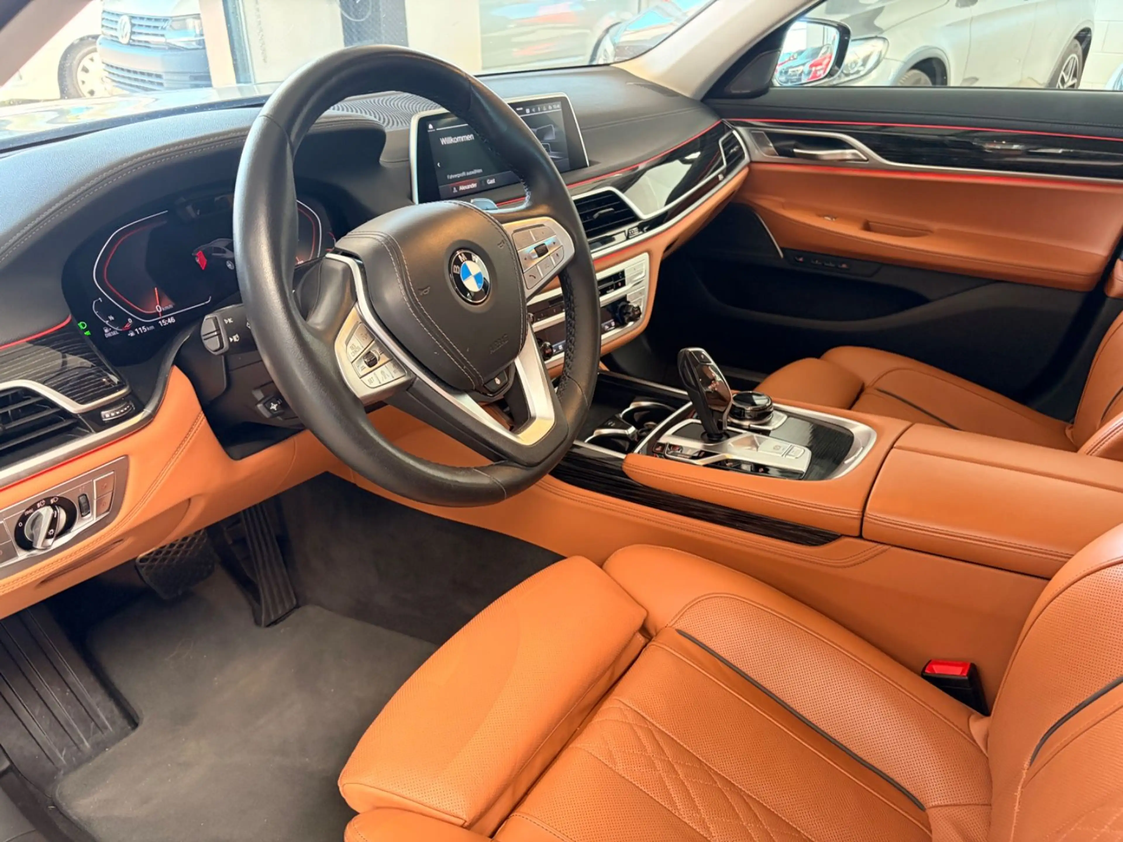 BMW 740 d xDrive Executive Drive Pro Glasdach — photo 6