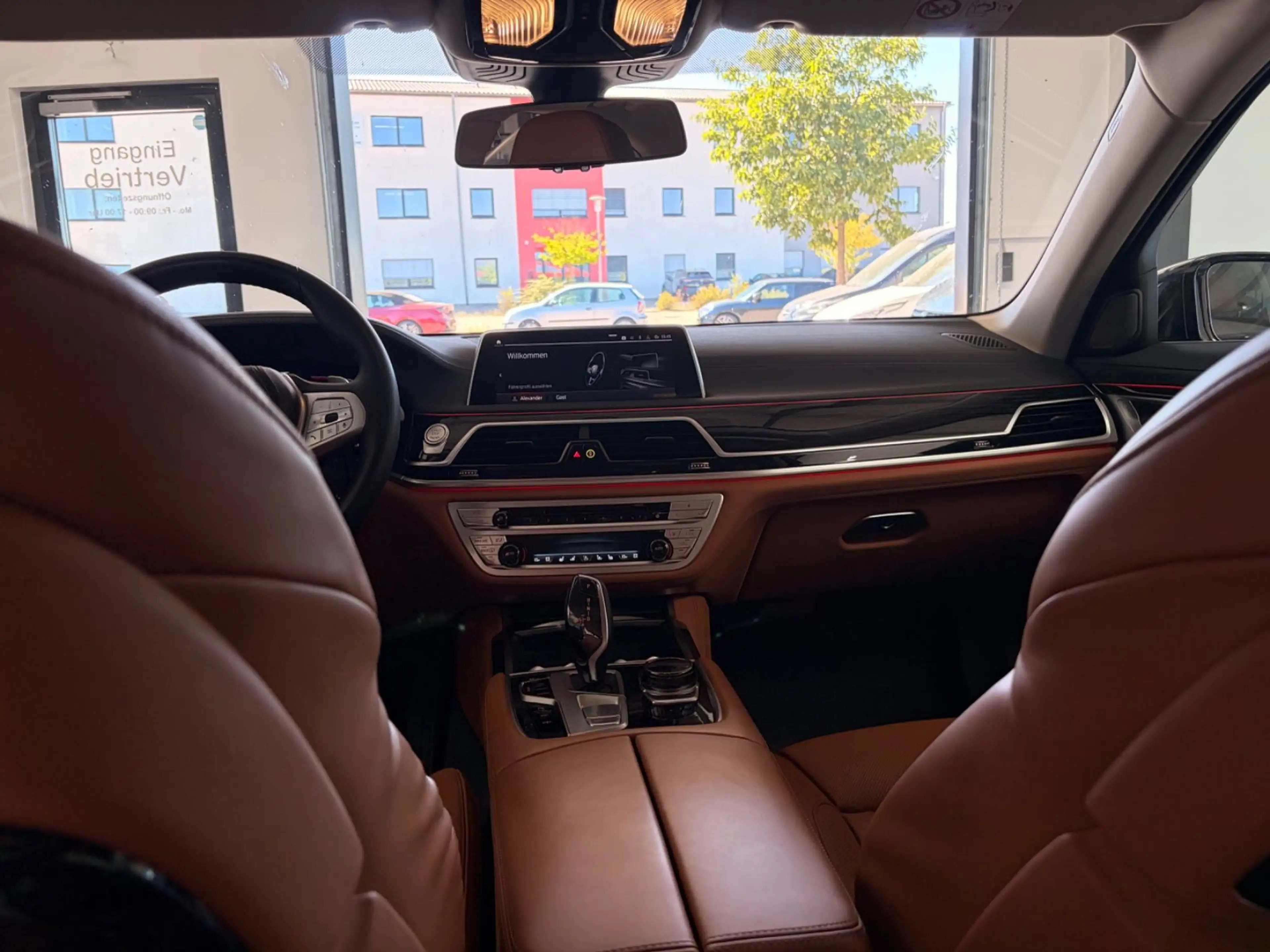 BMW 740 d xDrive Executive Drive Pro Glasdach — photo 12