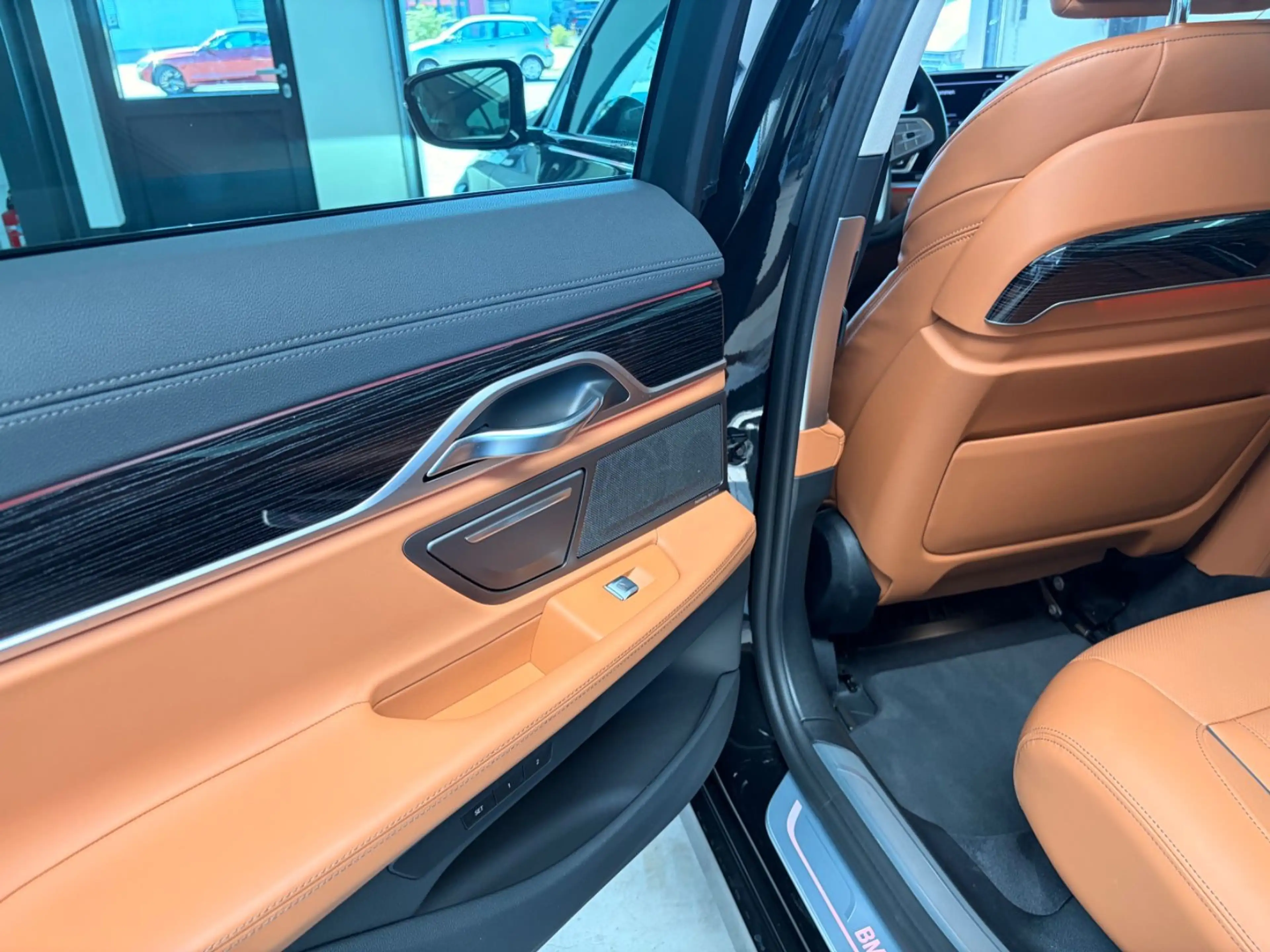 BMW 740 d xDrive Executive Drive Pro Glasdach — photo 13