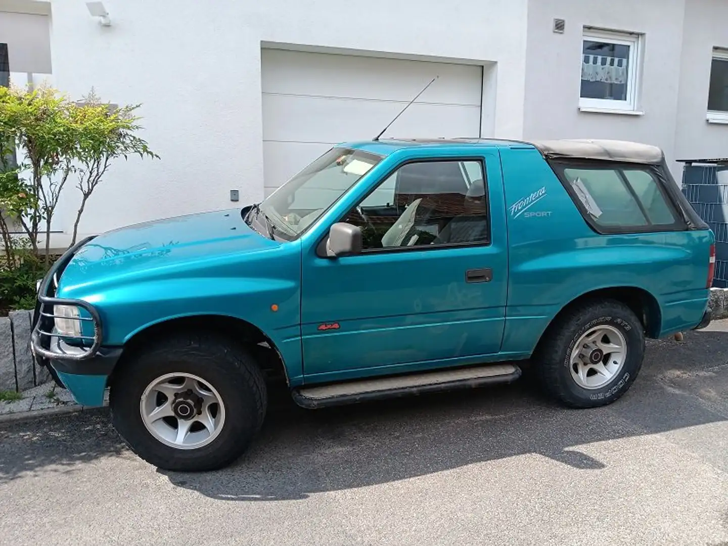 Opel Frontera Sport, Typ A Bleu - 1