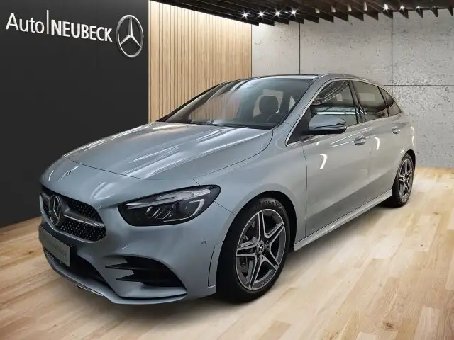 Mercedes-Benz B 250 B 250 4MATIC AMG Line Premium/Pano.-Dach/Kamera/