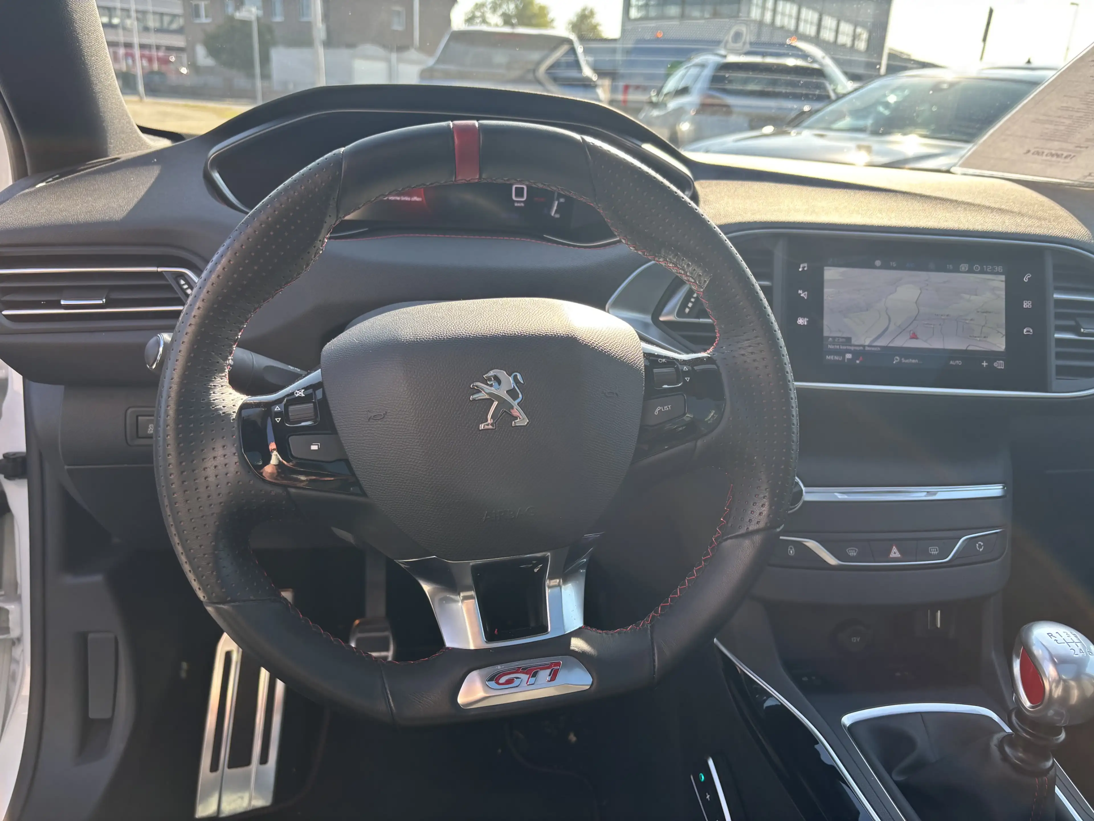Peugeot 308 GTi 263 Panoramadach, Sitzheizung vorne, Denon-Sou — photo 11