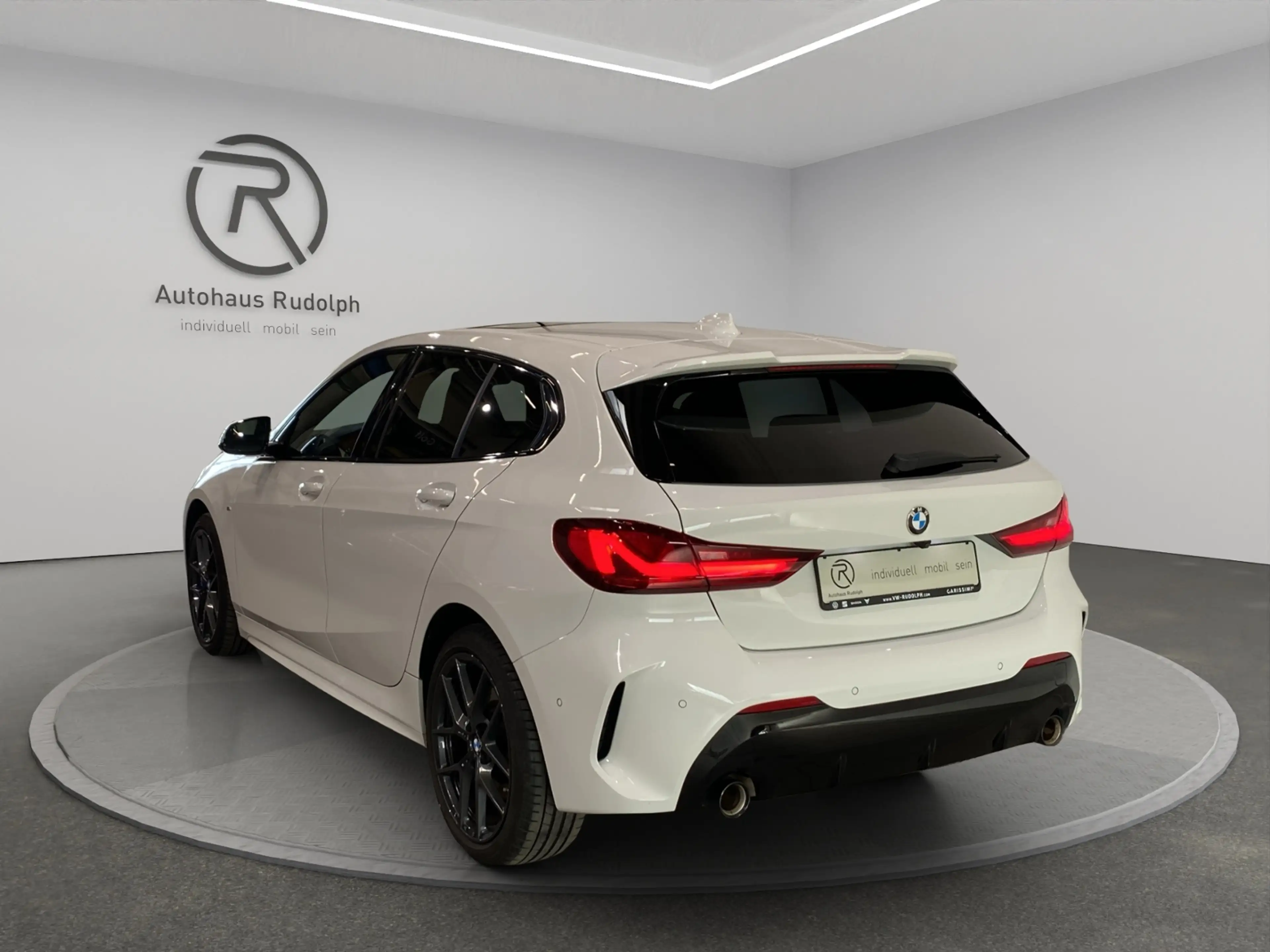 BMW 120 i M Sport / LED Navi — photo 3