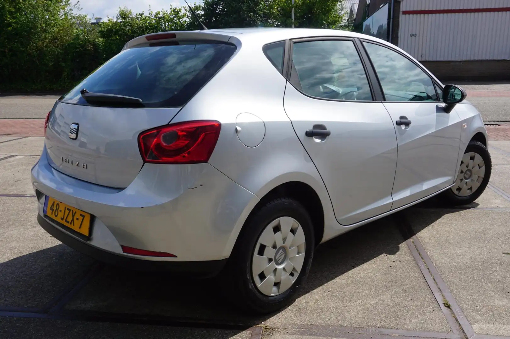 SEAT Ibiza 1.2 Club Gris - 2