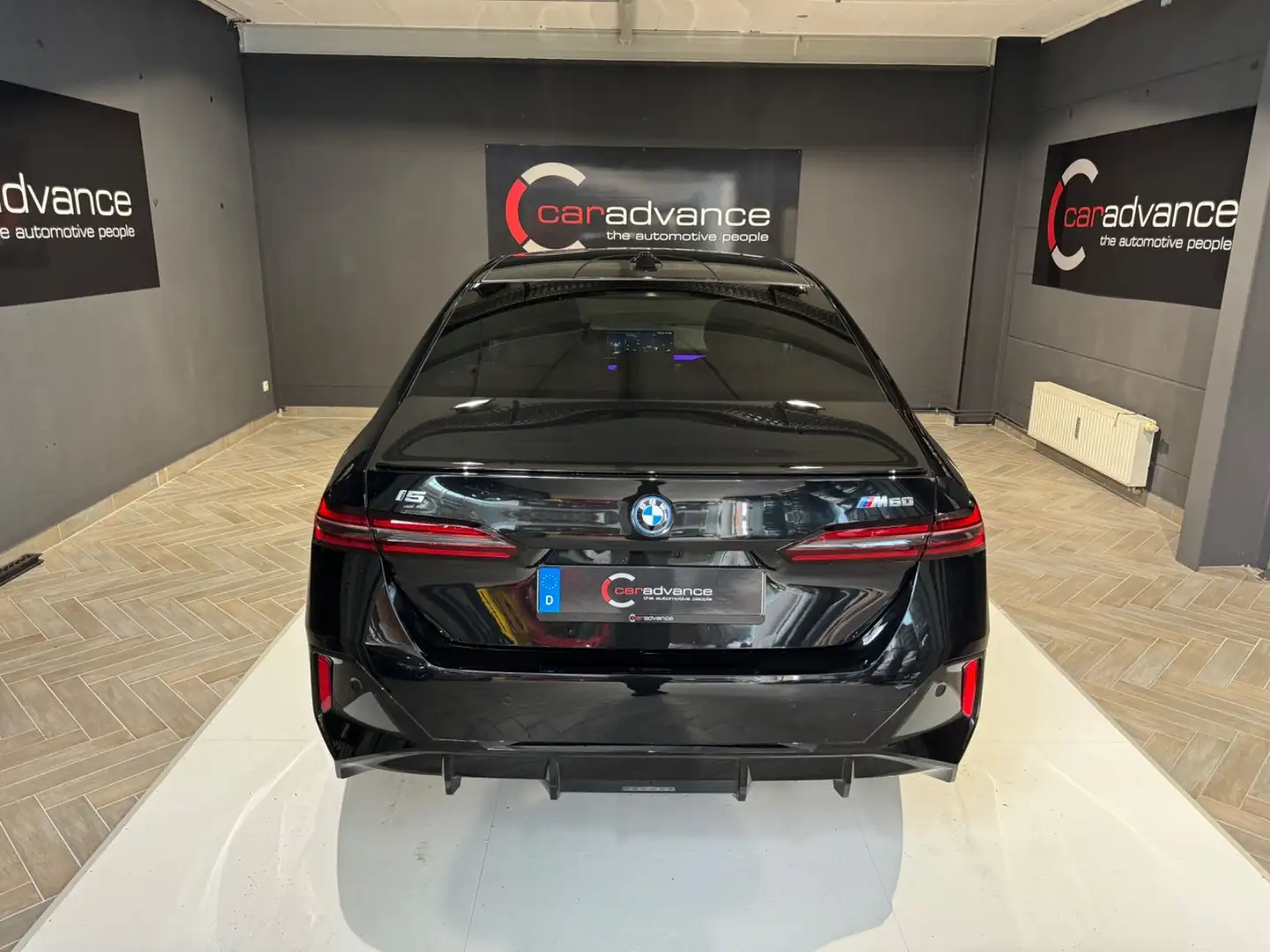 BMW i5 I5 M60 IxDrive*M-Pro*Autobahnassistent*20"*FULL Schwarz - 2