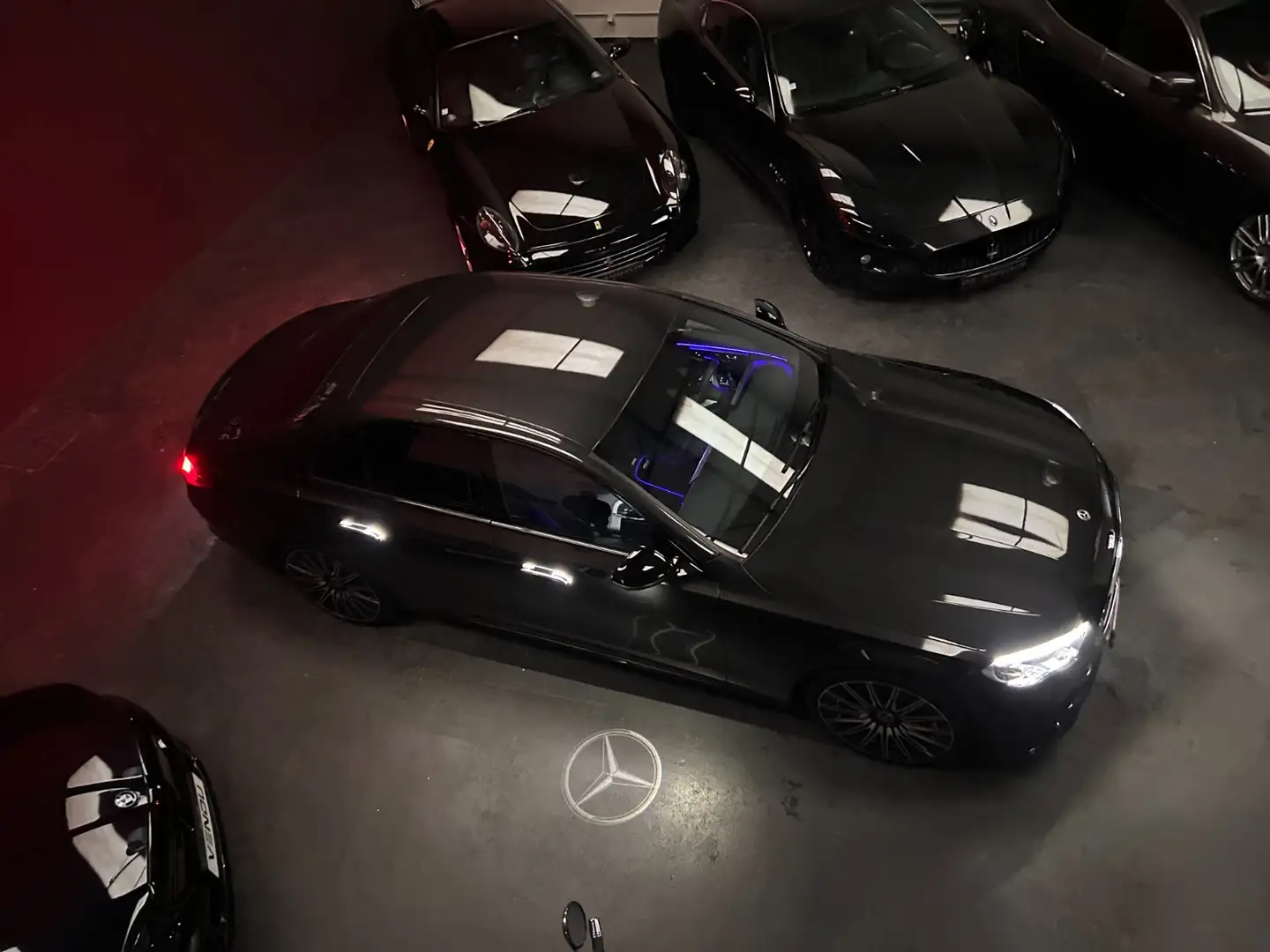 Mercedes-Benz E 220 E 220D 2.0 197 4MATIC AMG LINE ADVANCED Gris - 2