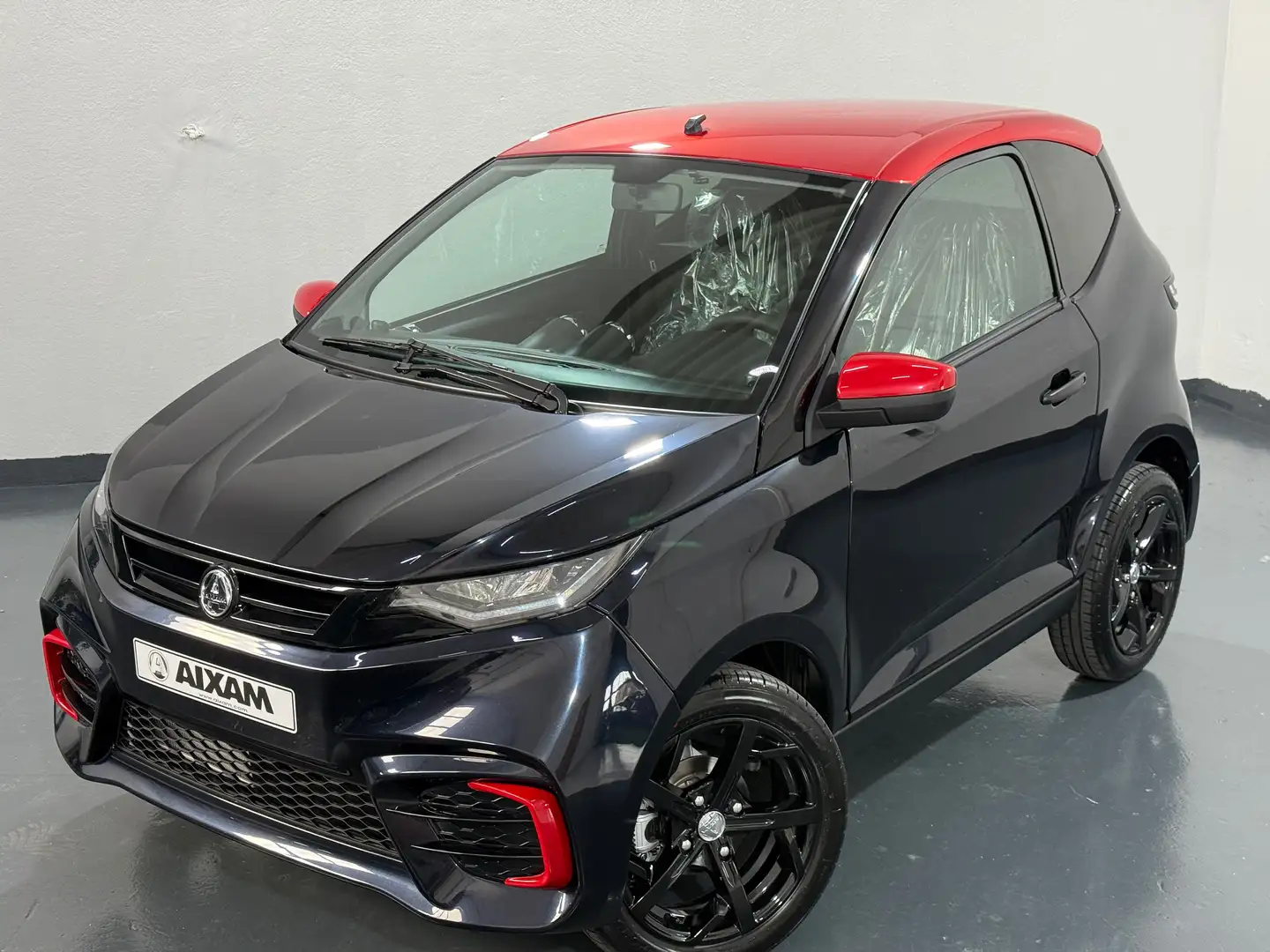 Aixam City Sport *ROTES DACHPACKET* *ZUSTELLUNG MÖGLICH* Schwarz - 2