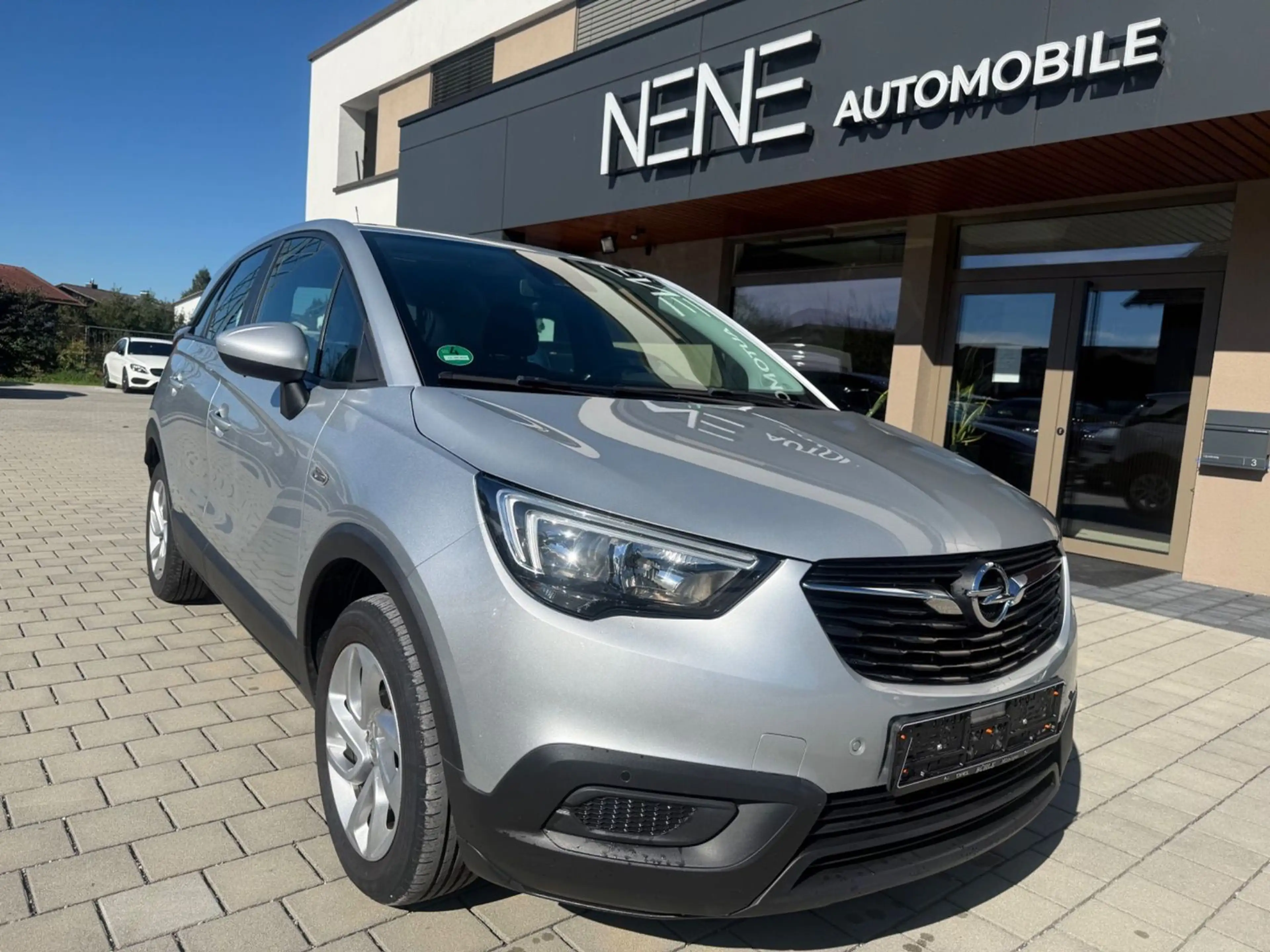Opel Crossland X 1.2 Turbo Edition — photo 2