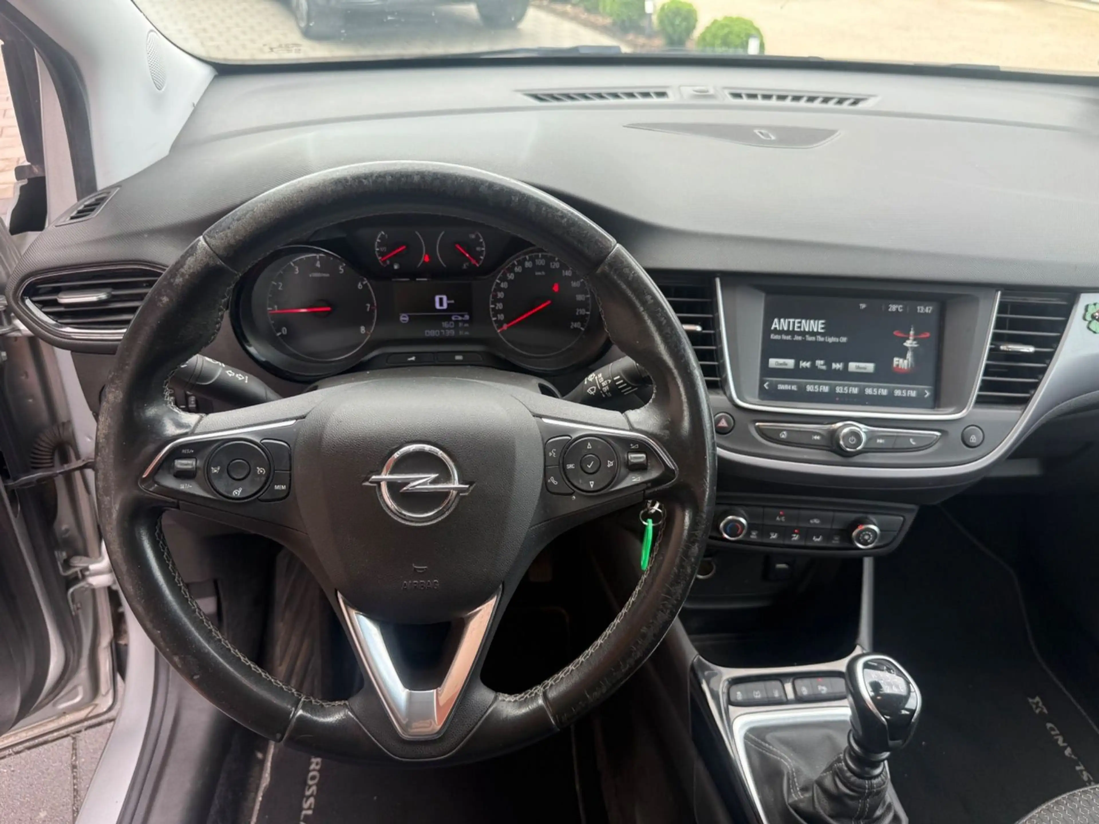 Opel Crossland X 1.2 Turbo Edition — photo 8