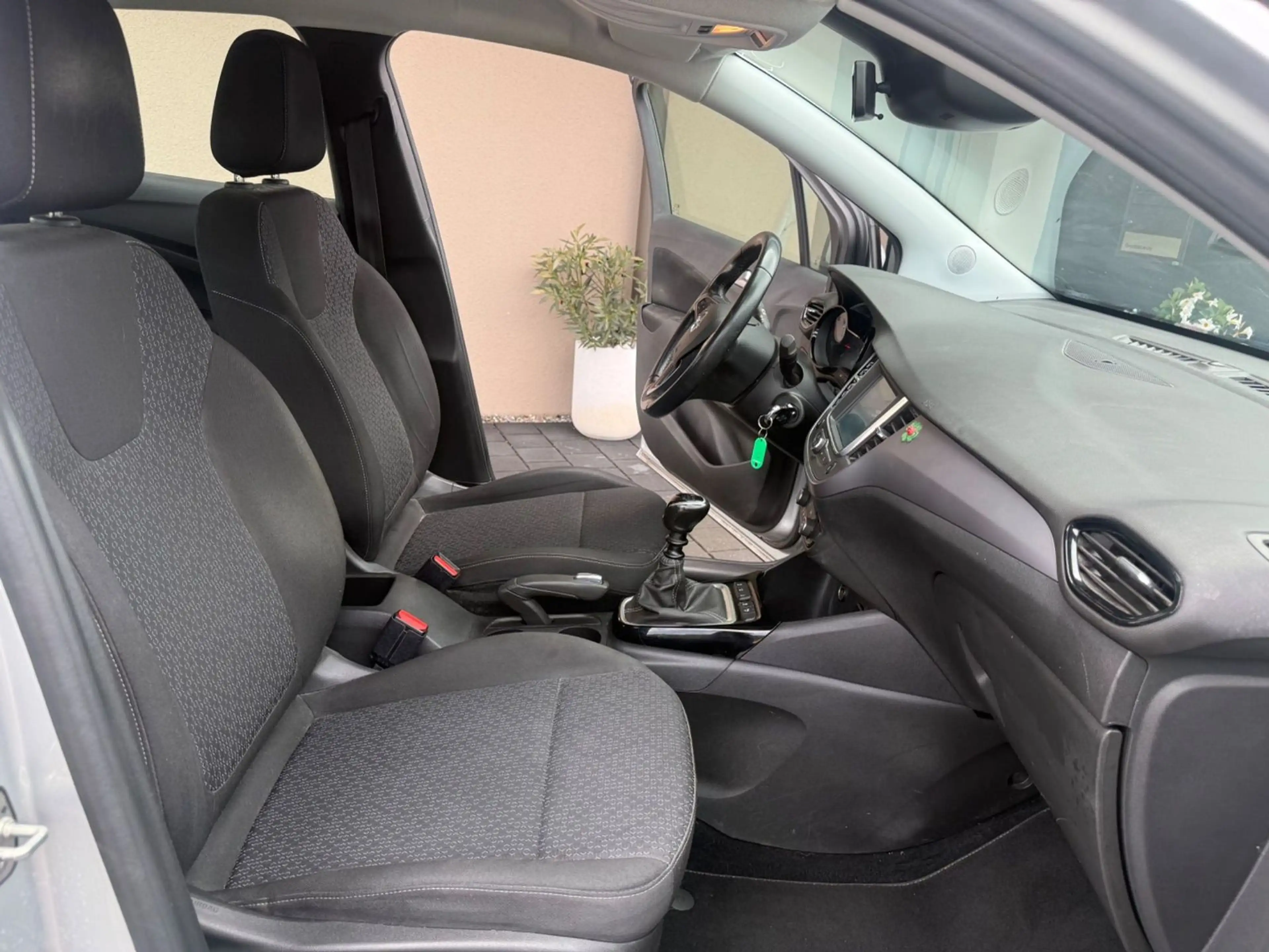 Opel Crossland X 1.2 Turbo Edition — photo 9