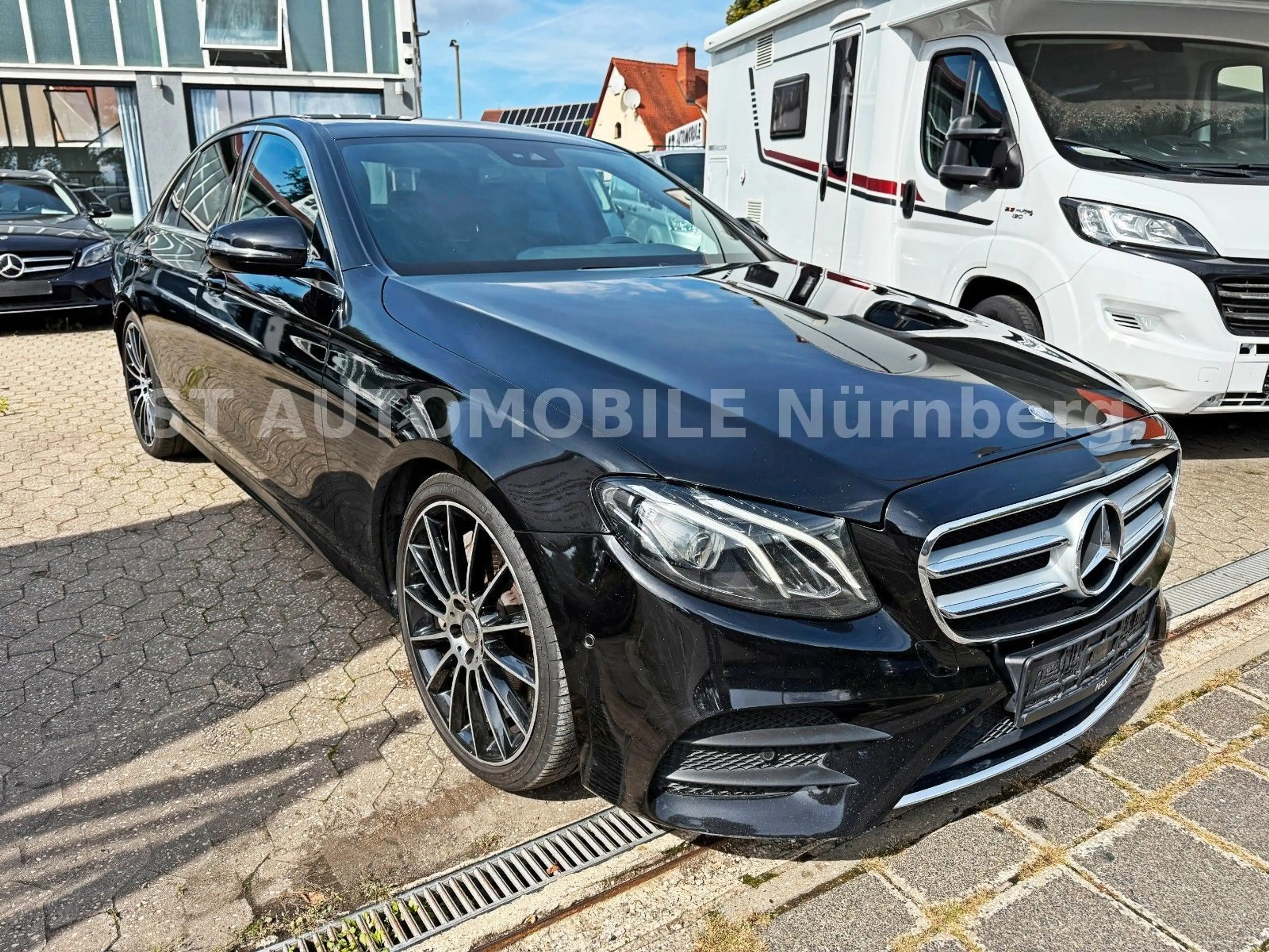 Mercedes-Benz E 350 d Lim. AMG Avantgarde*STANDHZG* — photo 3