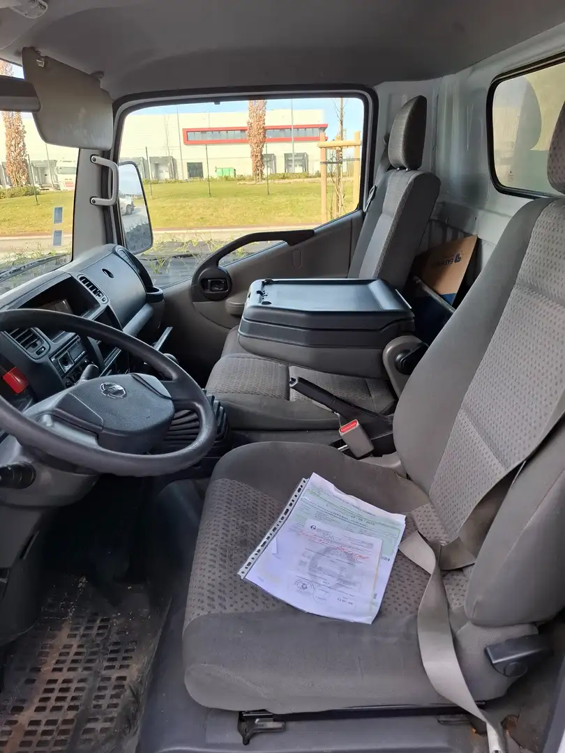 Nissan Cabstar 2.7+TDi Rouge - 2