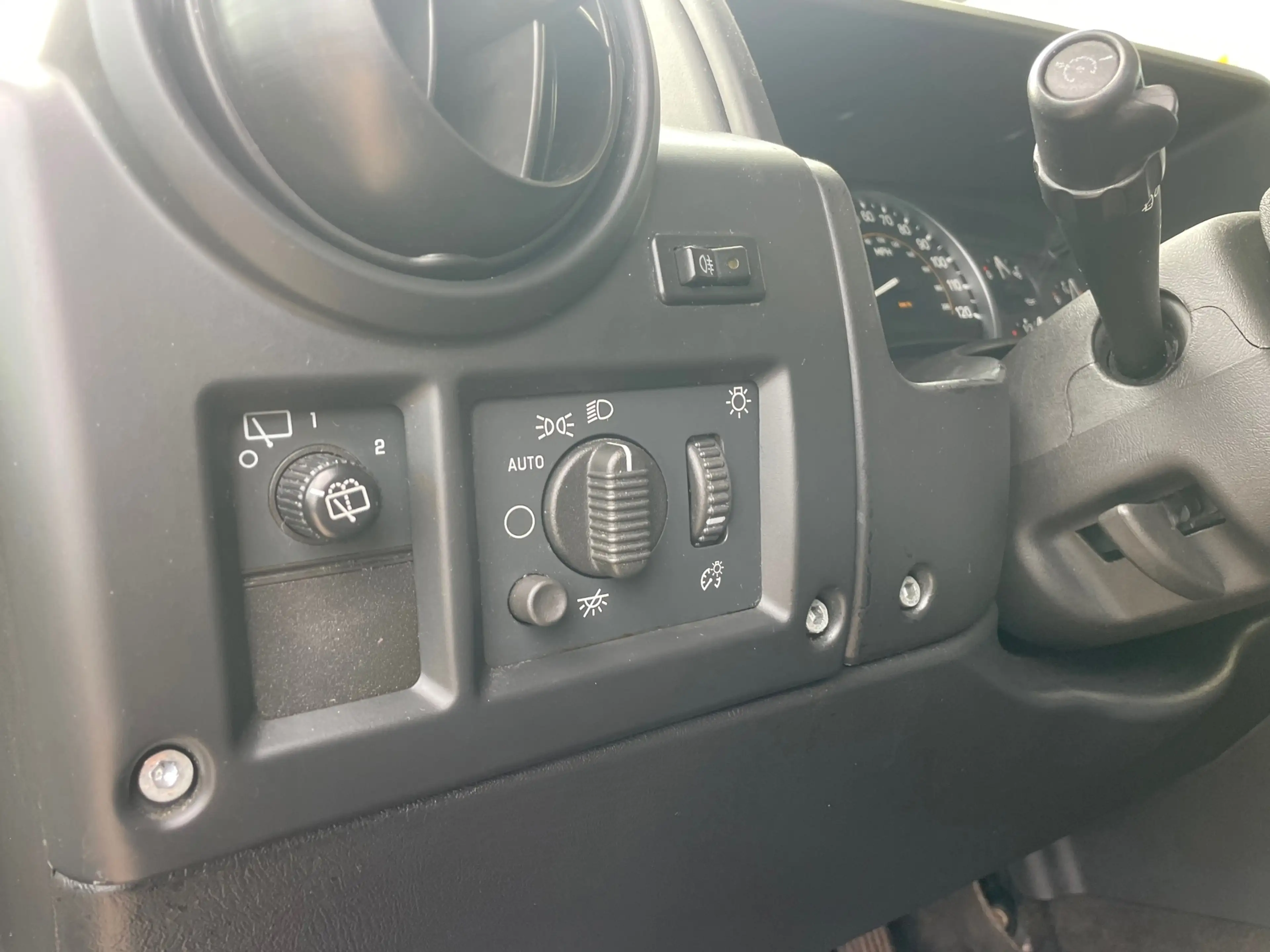 HUMMER H2 6.0 V8- trekhaak- Bose-stoelverwarming — photo 20