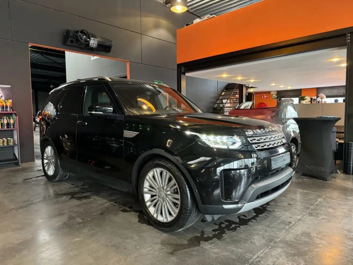 Land Rover Discovery 3.0 TD6 7 PLACES ! EU6B - AUTOMATIQUE - NAVI -BLTH Zwart - 2