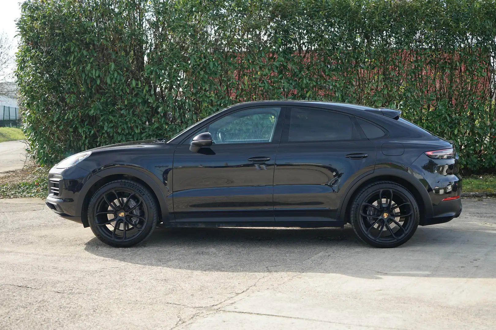 Porsche Cayenne Coupe E-Hybrid V6 462 ch - 47.816 € d'options Negro - 2
