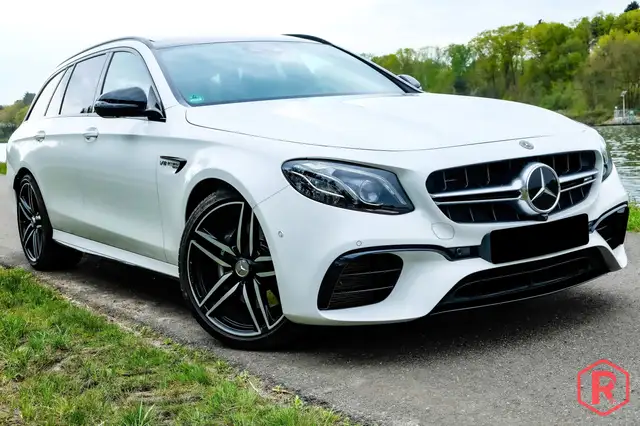 Mercedes-Benz E 63 AMG 4-Matic Opendak Burmester Performance