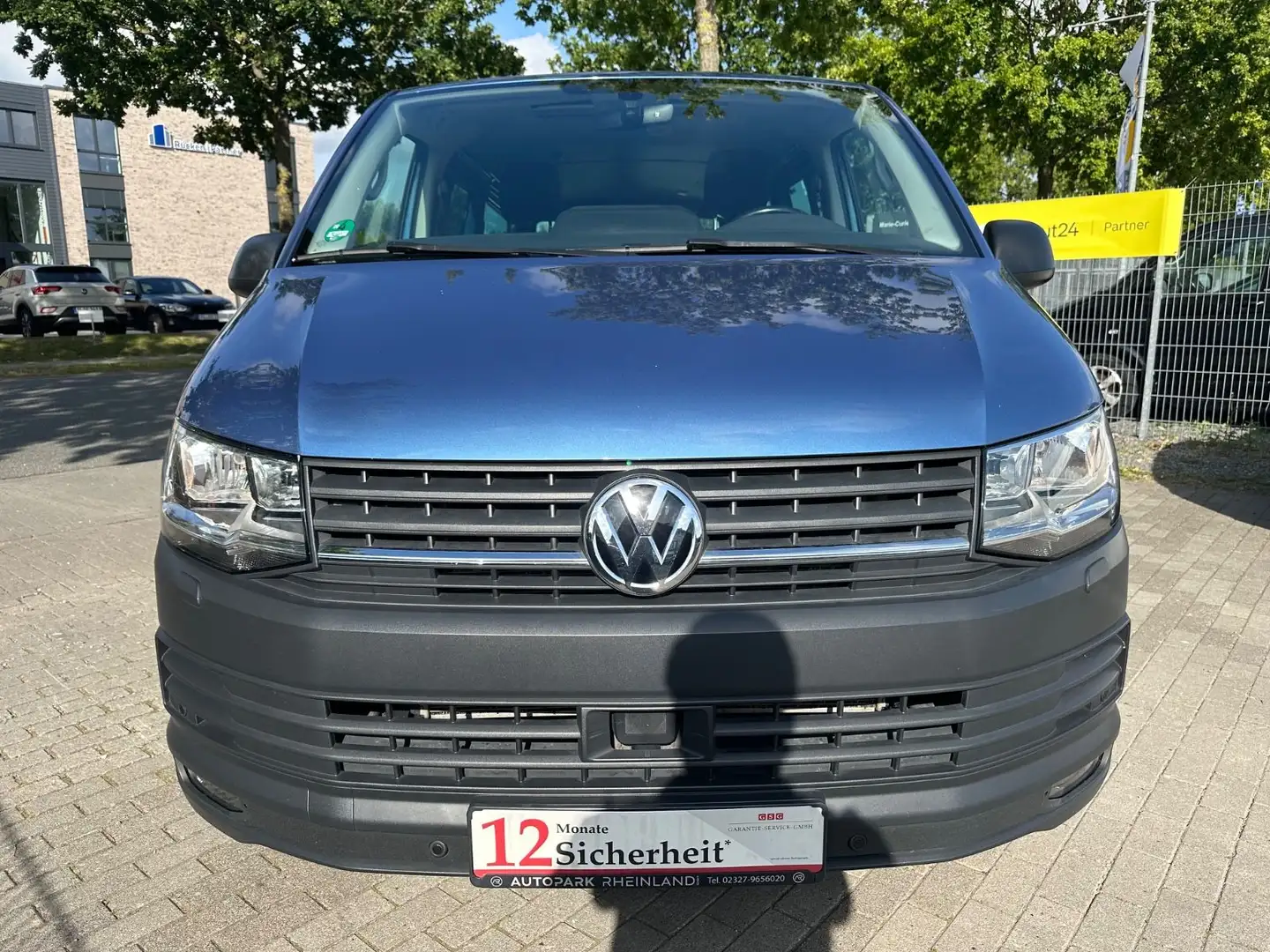 Volkswagen T6 Caravelle lang Navi Klima ACC 2x El. S-Tür SD Blau - 2