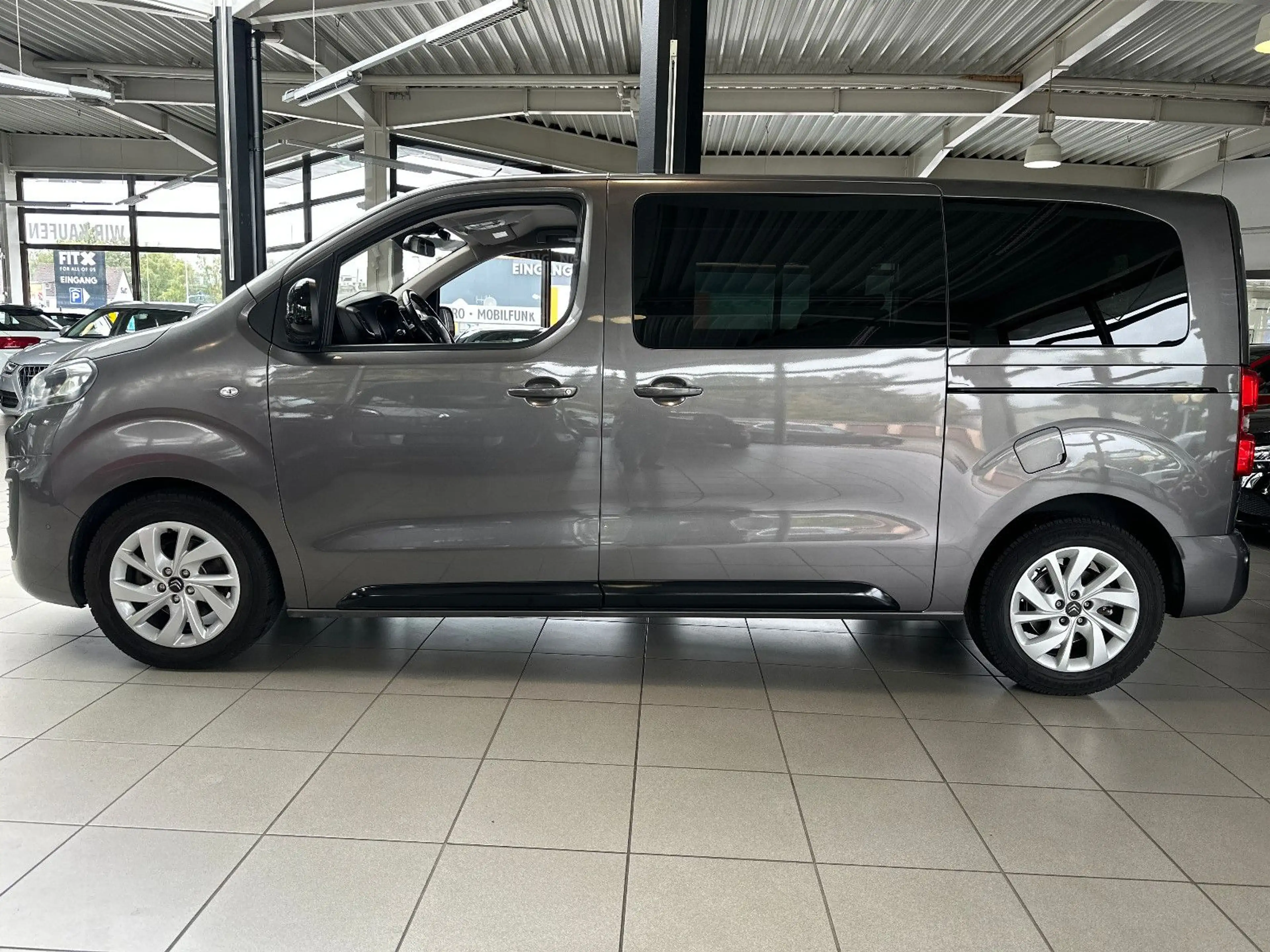 Citroen Spacetourer 2,0 BlueHDi 180 S&S Shine Automatik — photo 5