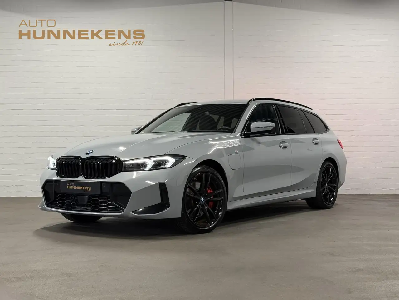 BMW 330