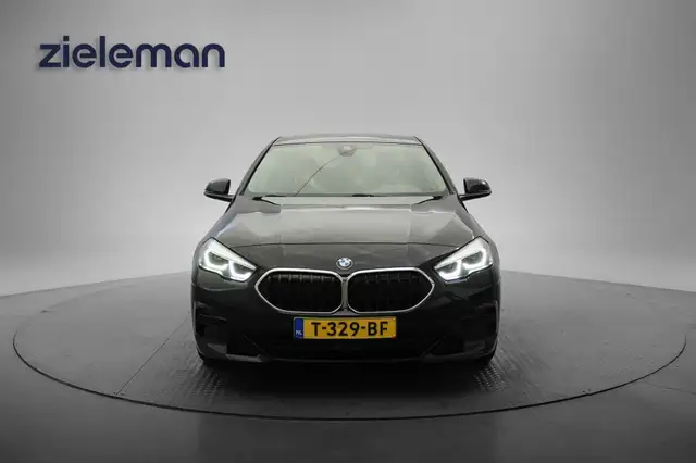 BMW 2 Series view 15