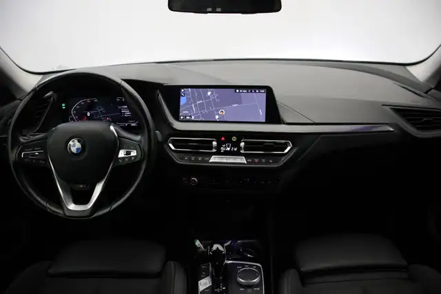 BMW 2 Series view 2