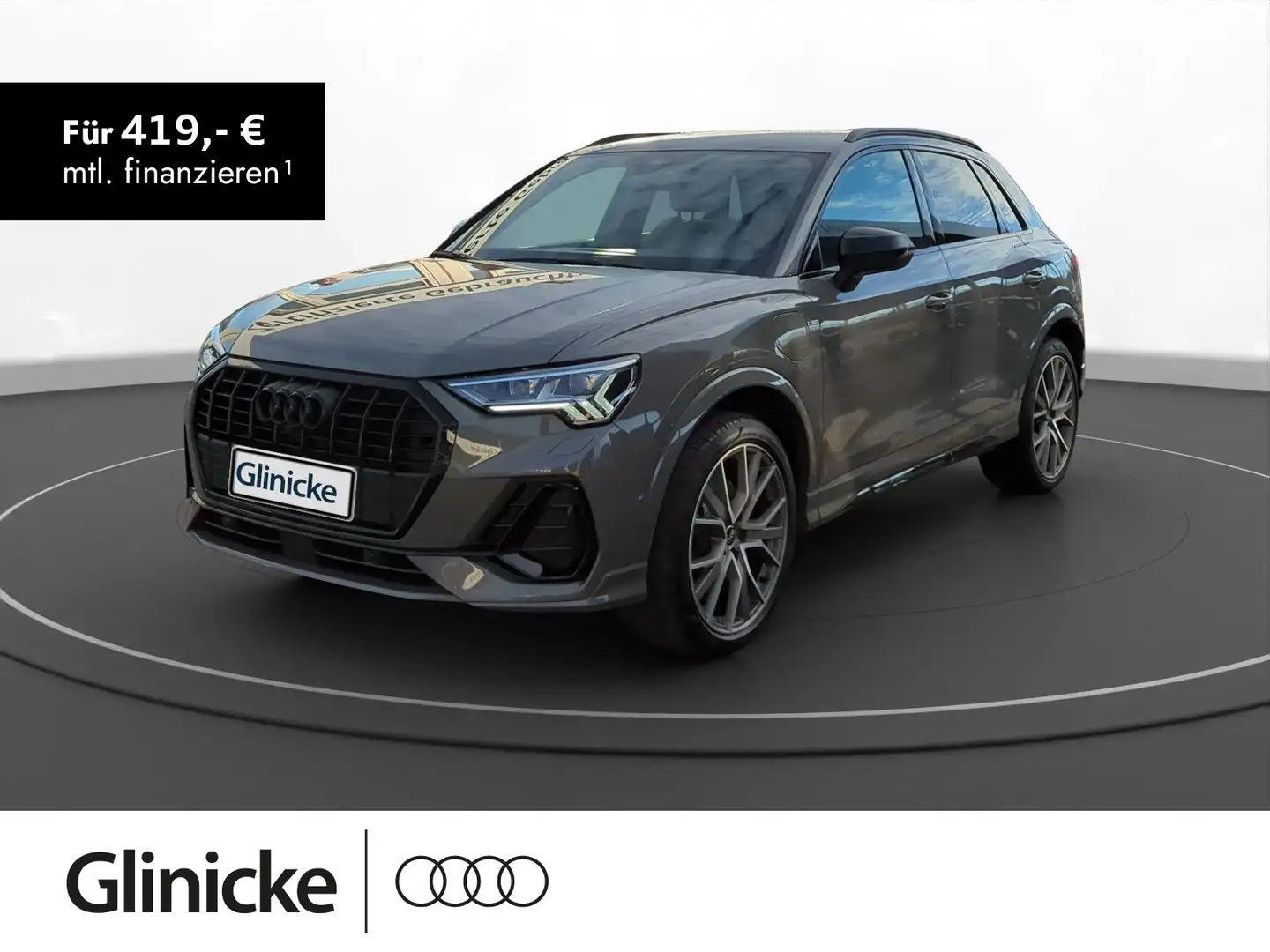 Audi Q3 45 TFSI e S-line AHK Matrix *Sonos* Grau - 1