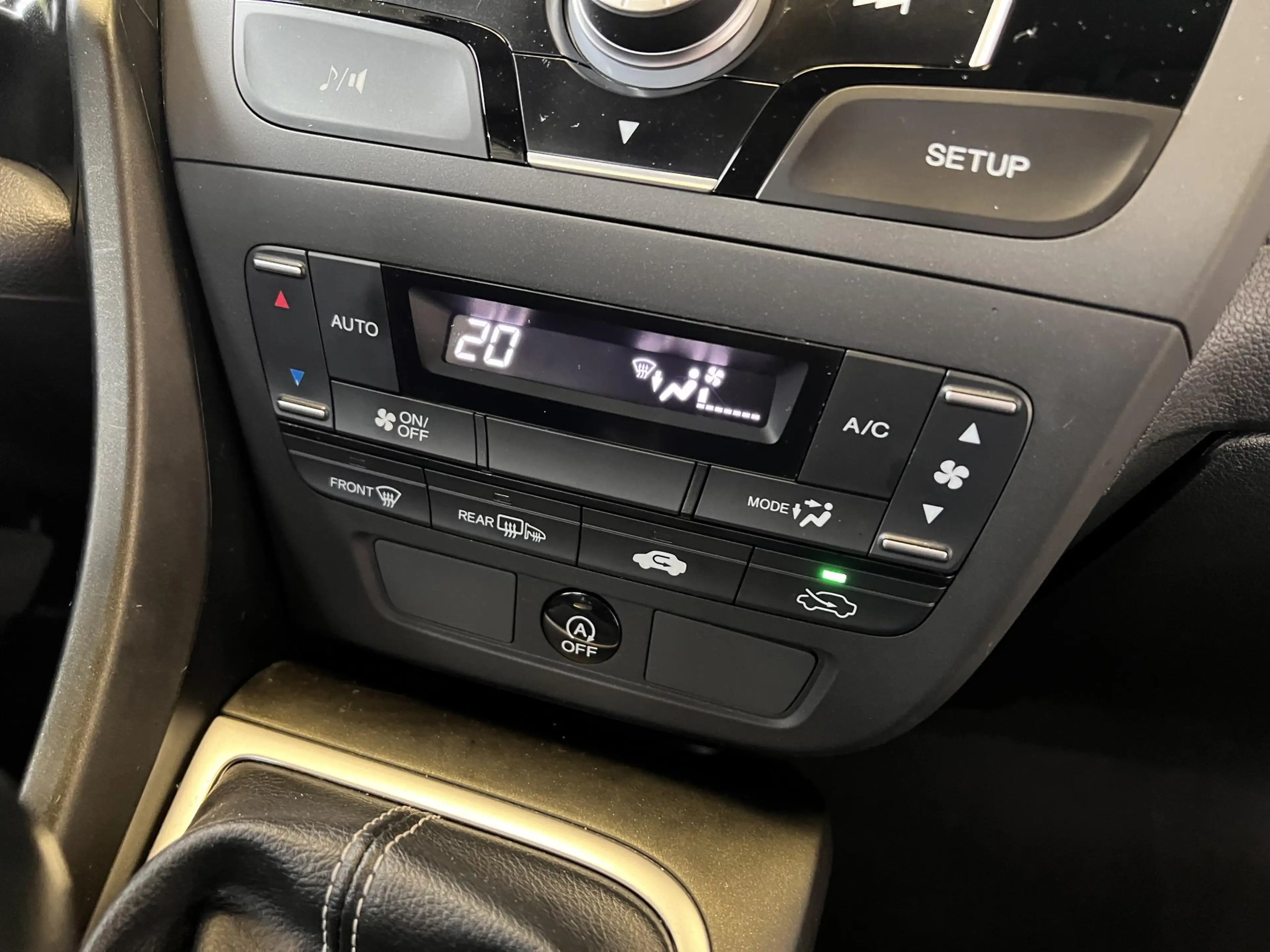 Honda Civic 1.4 Comfort | Volledig onderh. | Trekhaak | 16"LMV — photo 15