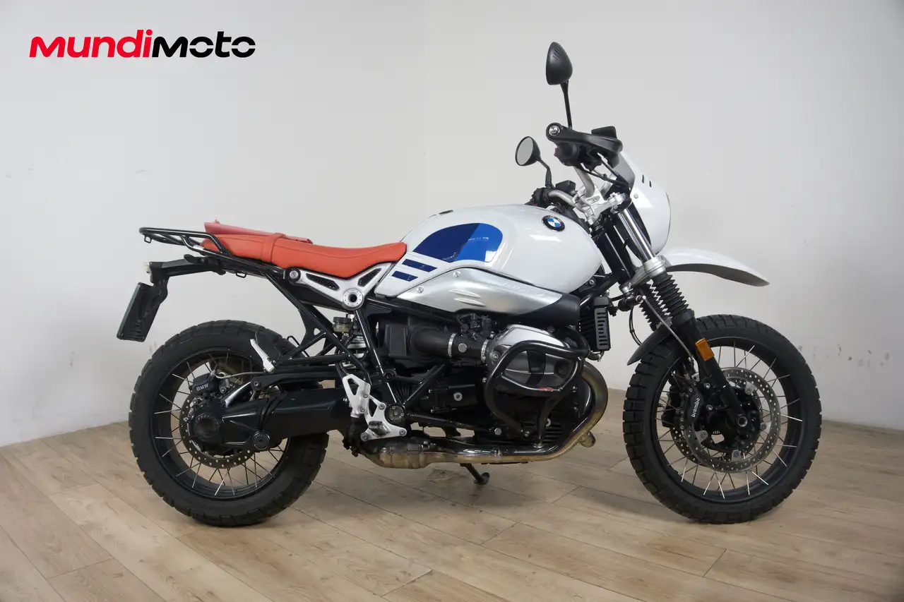 BMW R nineT