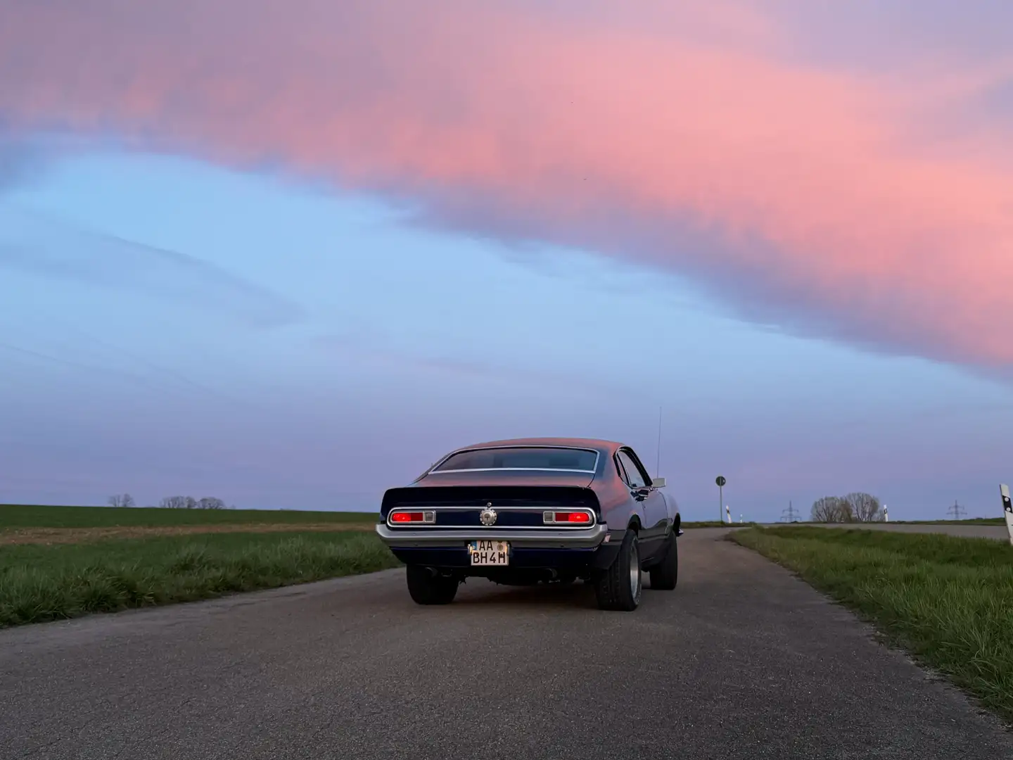 Ford Maverick Blau - 1