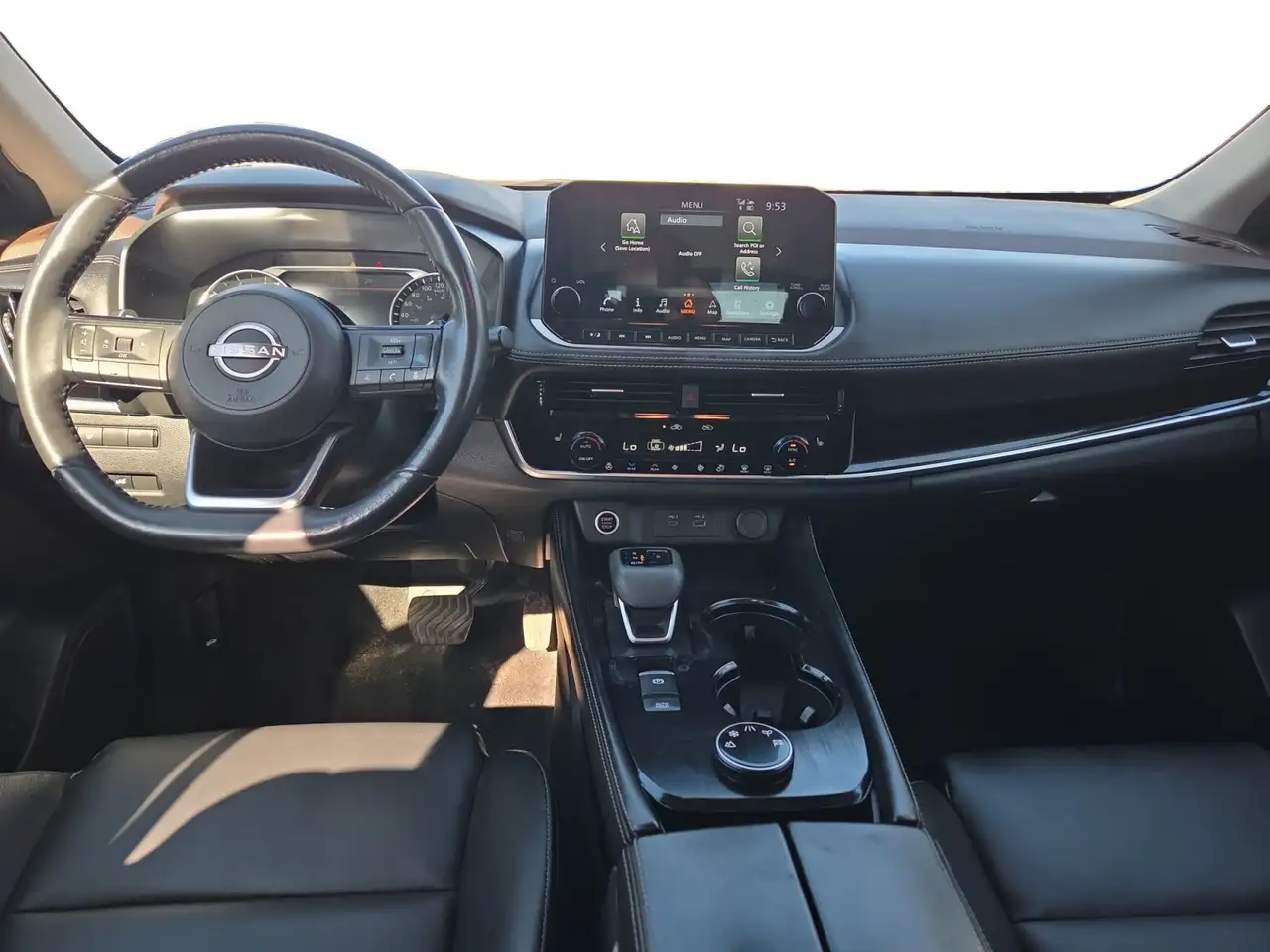 Nissan Rogue снимка Nissan Rogue