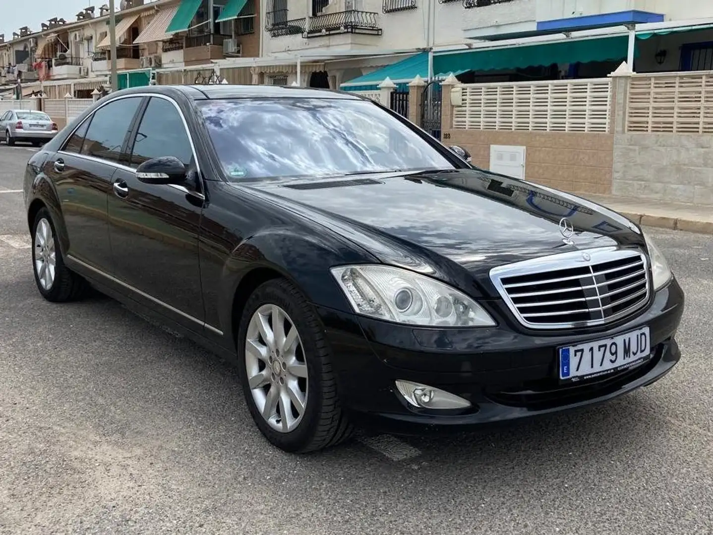 Mercedes-Benz S 420 S 420CDI Largo Aut. Schwarz - 2