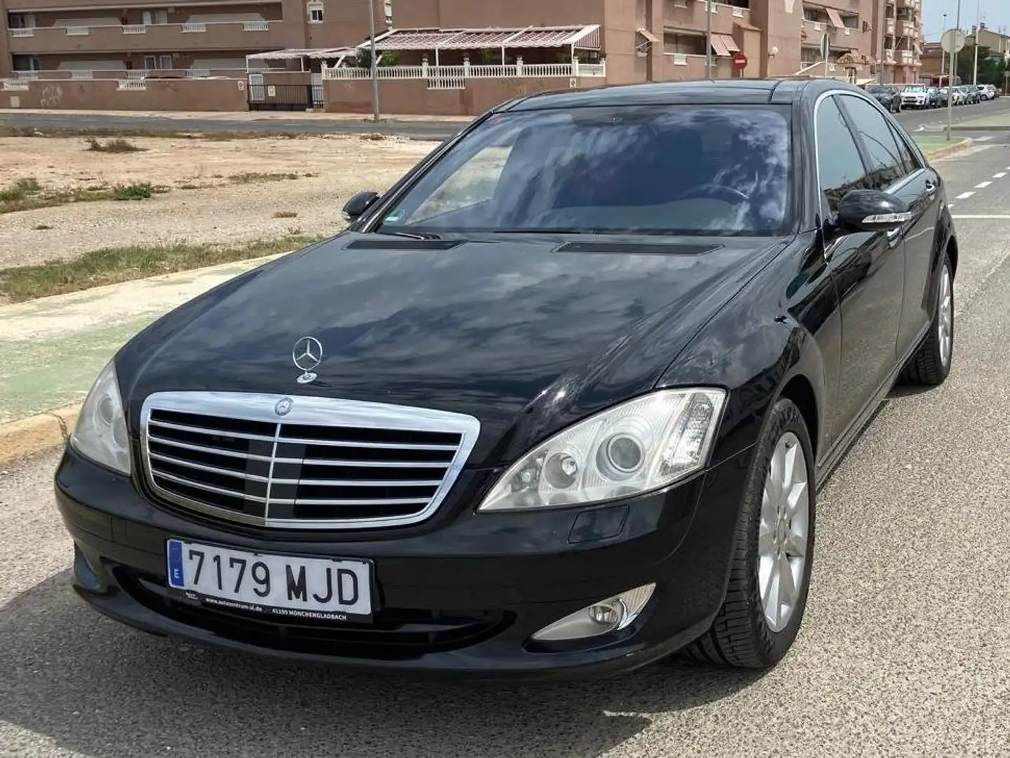 Mercedes-Benz S 420 S 420CDI Largo Aut. Schwarz - 1