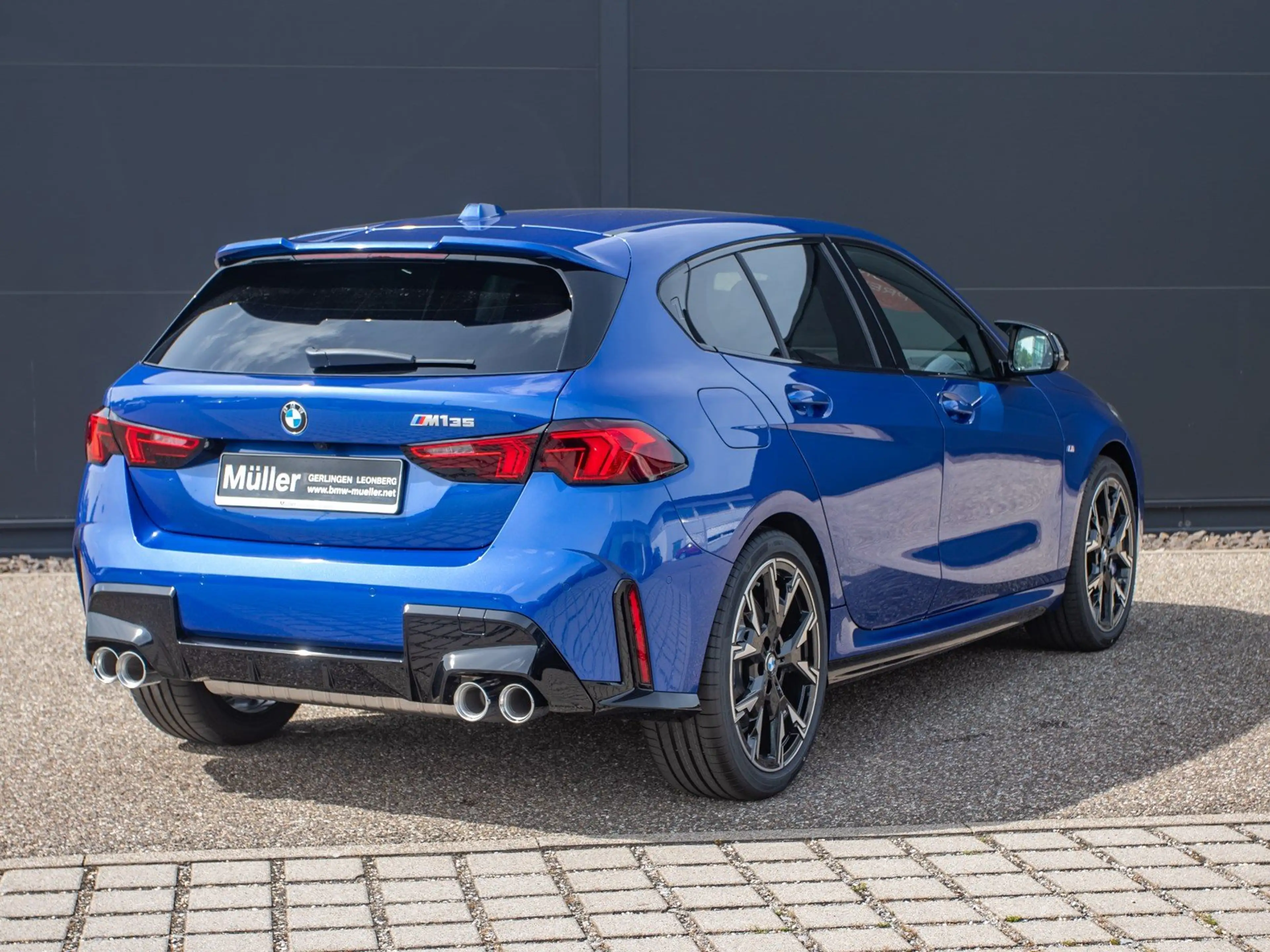 BMW 135 M135 xDrive — photo 2
