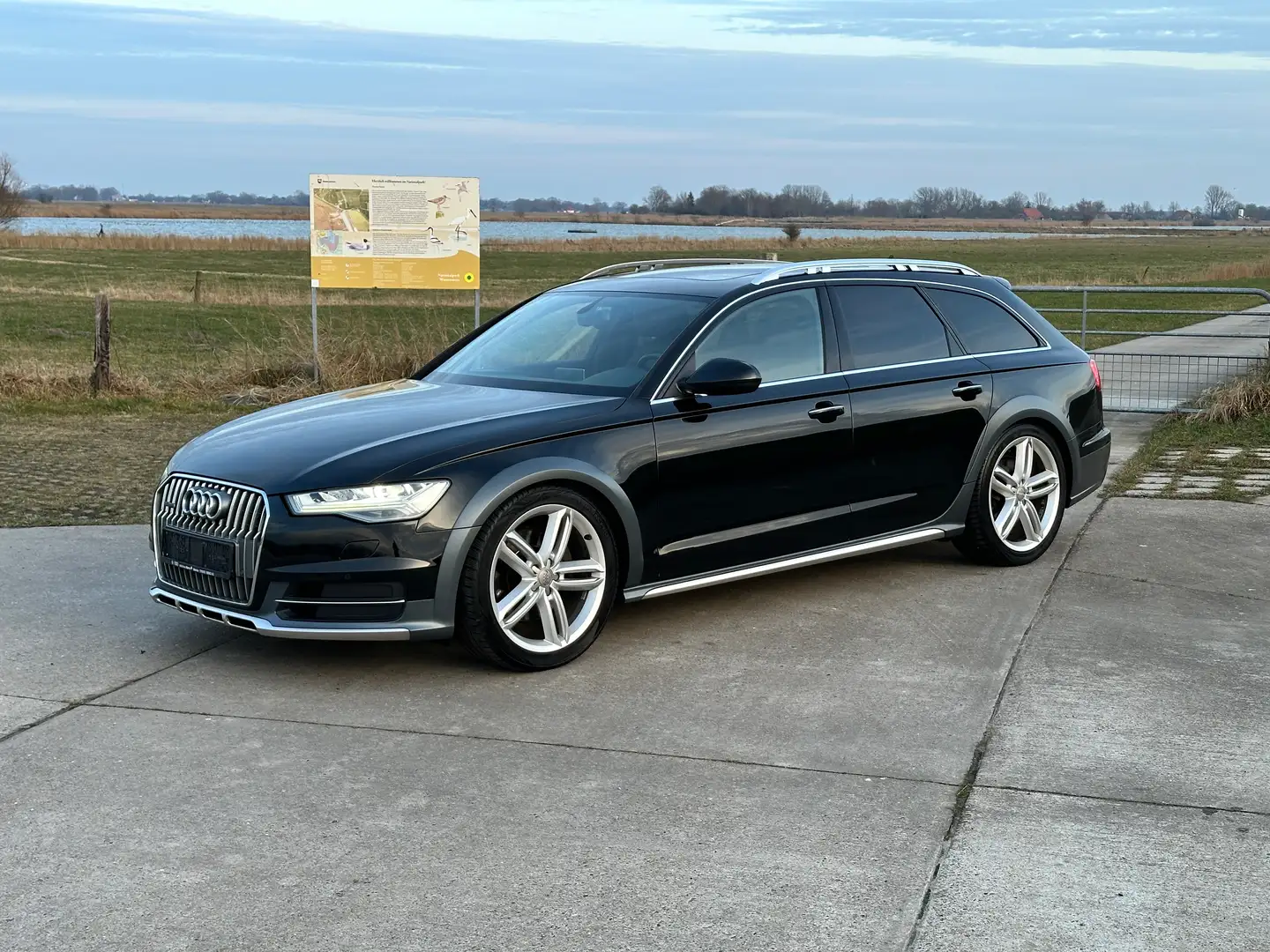 Audi A6 allroad A6 allroad quattro 3.0 TDI LED, AHK, PANO Black - 1