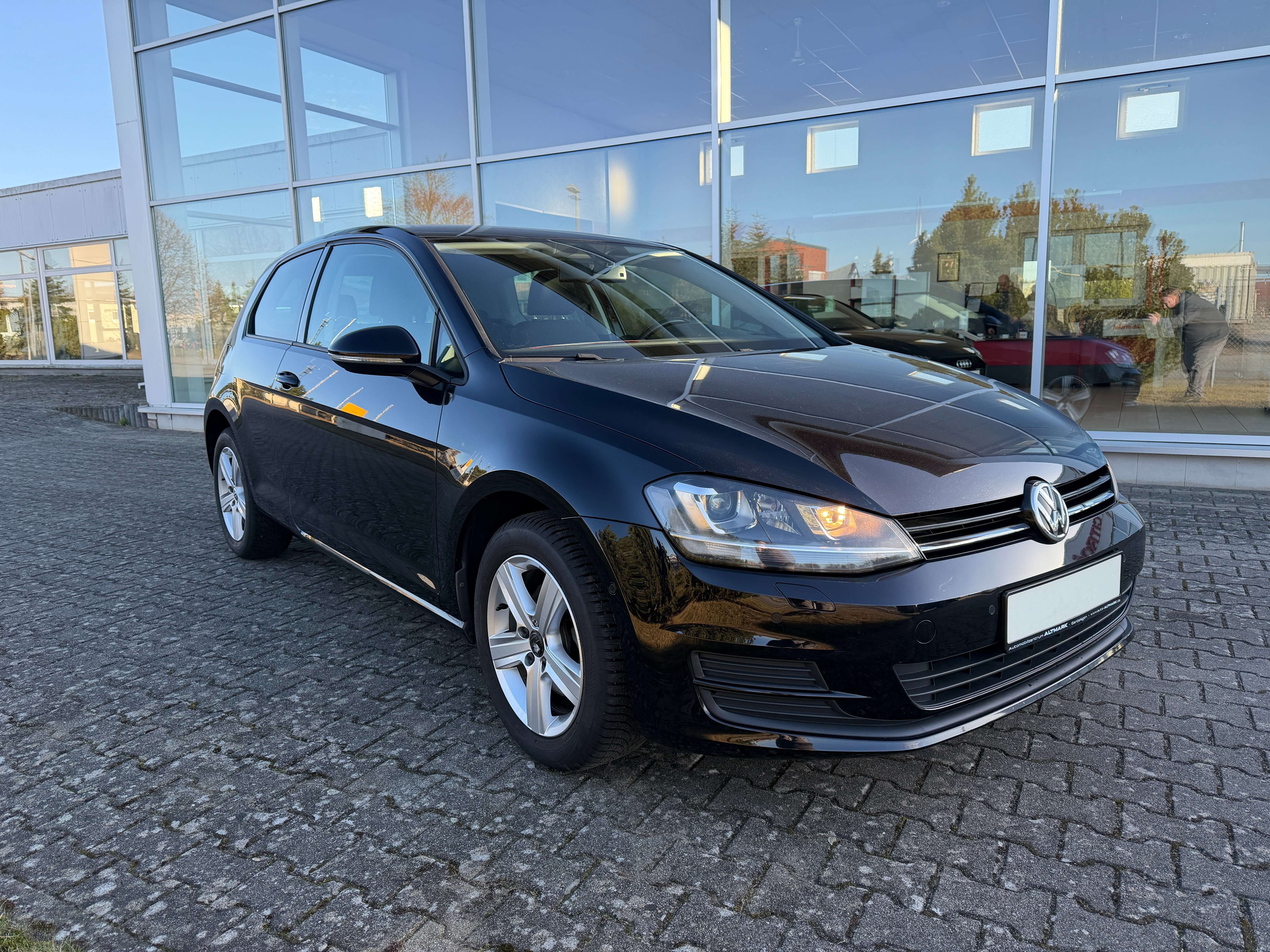 Second hand Volkswagen Golf 