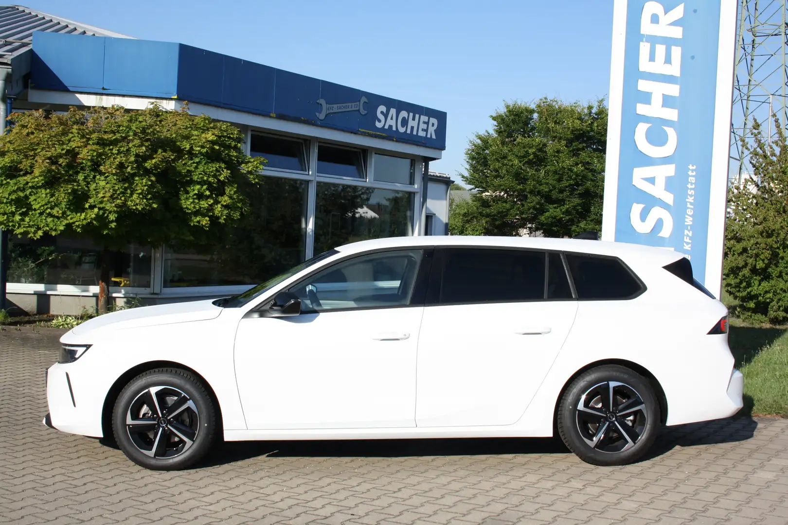 Opel Astra Sports Tourer *PDC v+h*Sitzheizung*AGR-S.* Weiß - 2