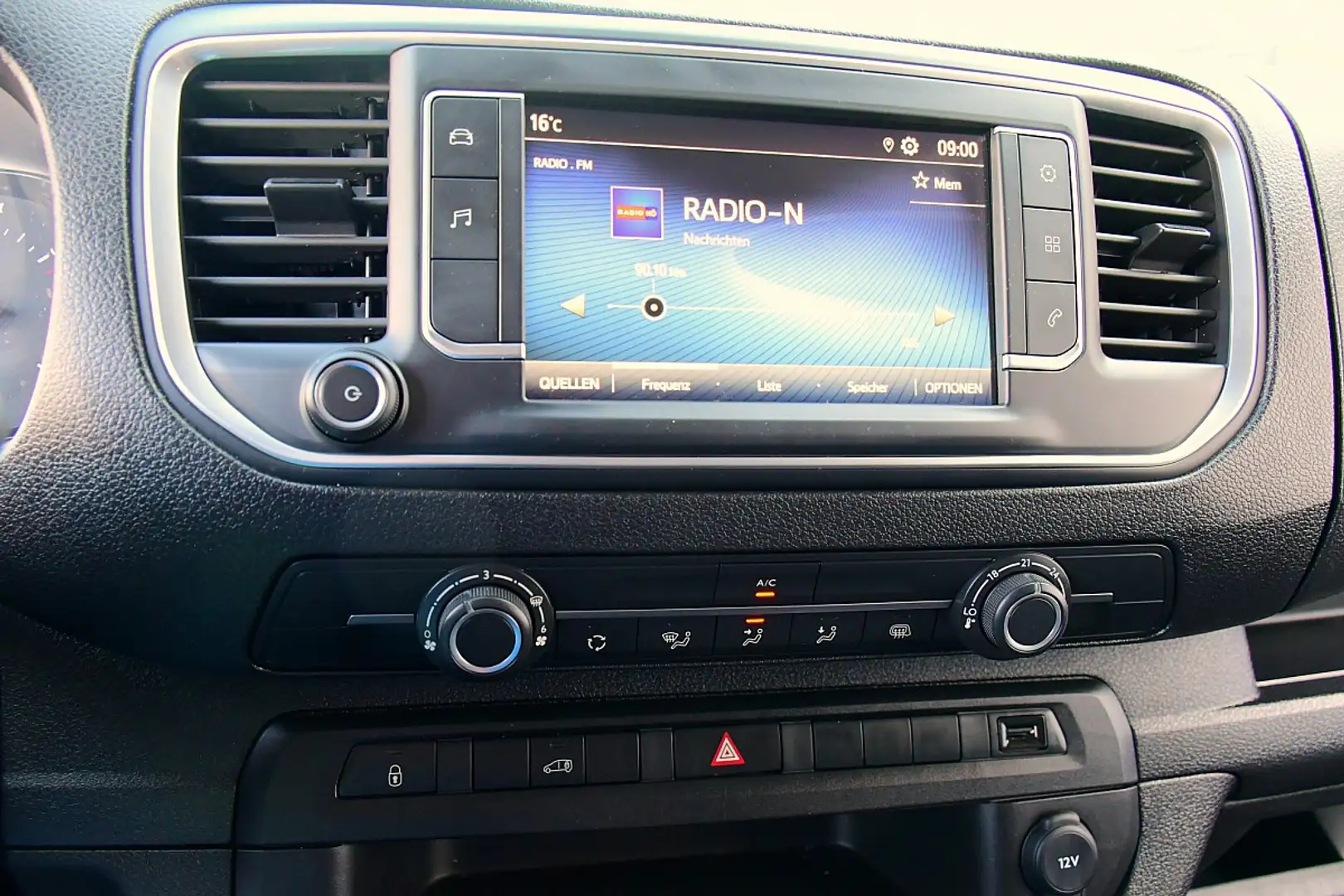 Toyota Proace Pro Ace 1,5 D-4D 120 L1 ProWork Alb - 2