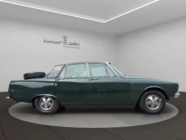 Rover P6 3500 view 5