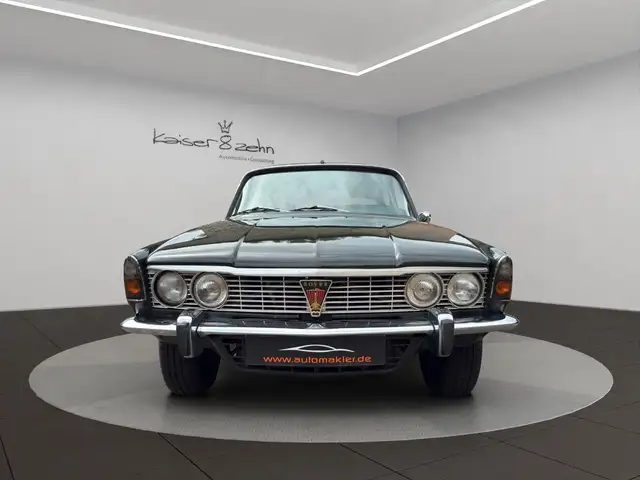 Rover P6 3500 view 4