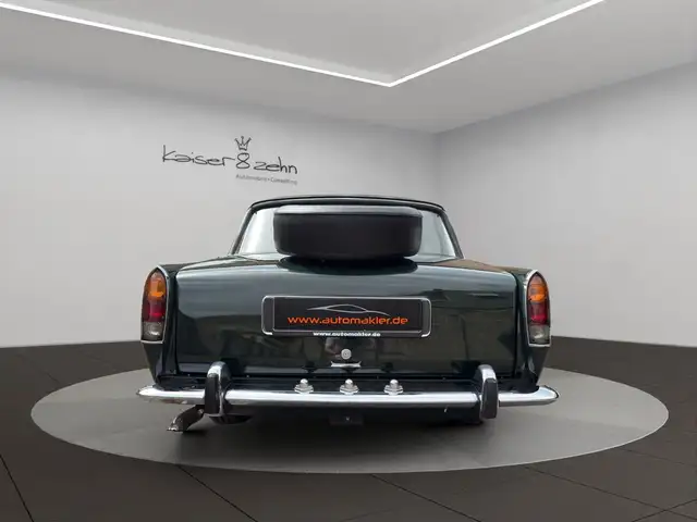Rover P6 3500 view 7