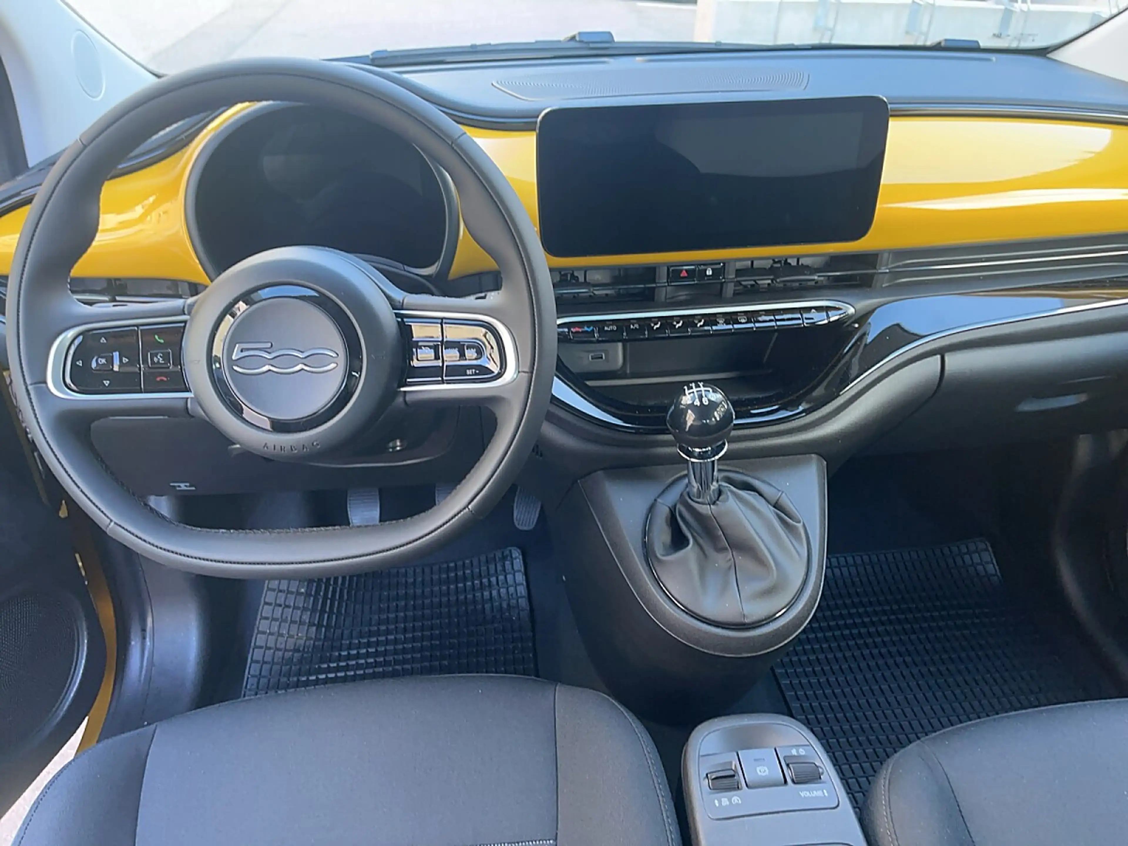 Fiat 500 Hatchback Hybrid Icon € 18.587,30 — photo 5
