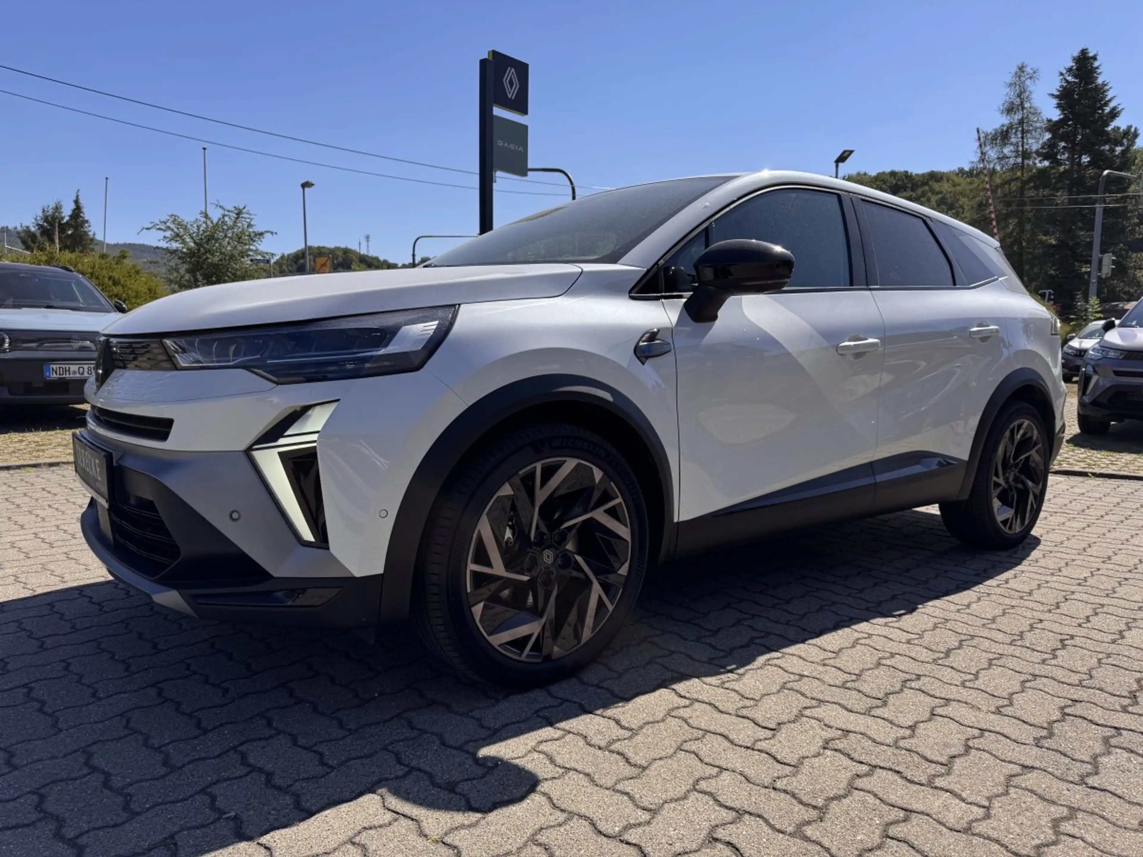 Renault Symbioz Full Hybrid E-Tech 145 Esprit Alpine — photo 4