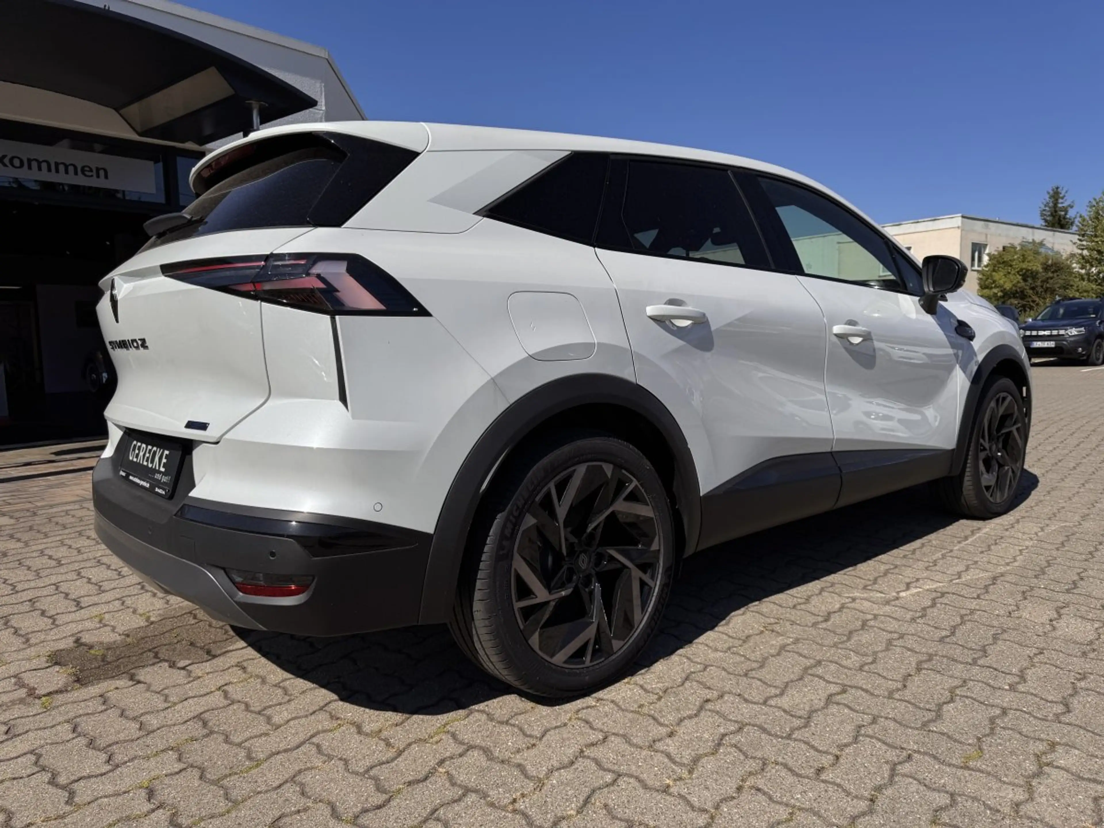 Renault Symbioz Full Hybrid E-Tech 145 Esprit Alpine — photo 7