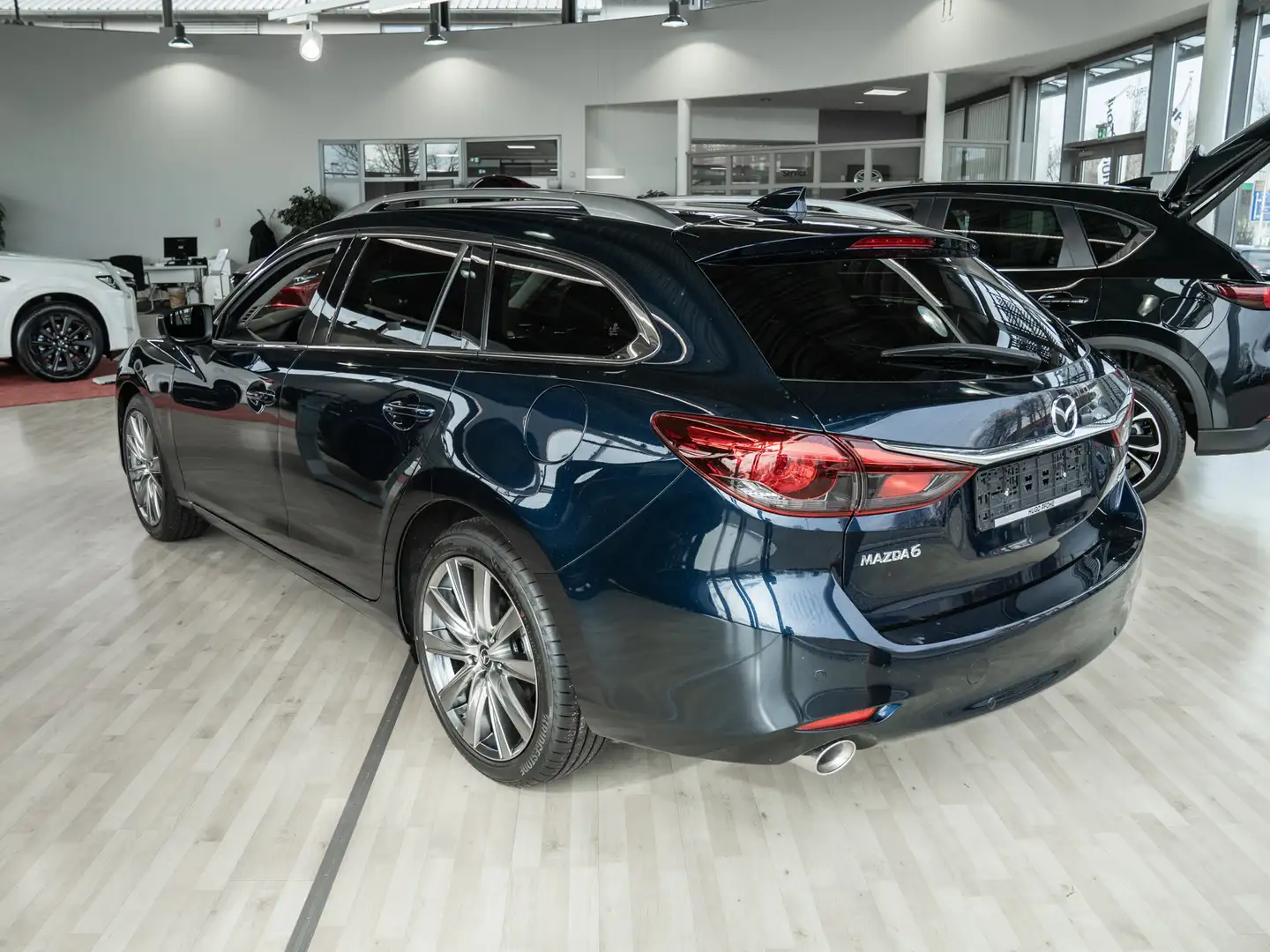 Mazda 6 Exclusive Line 2.5 SKYA.G Autom LED ACC RFK SHZ Blau - 2