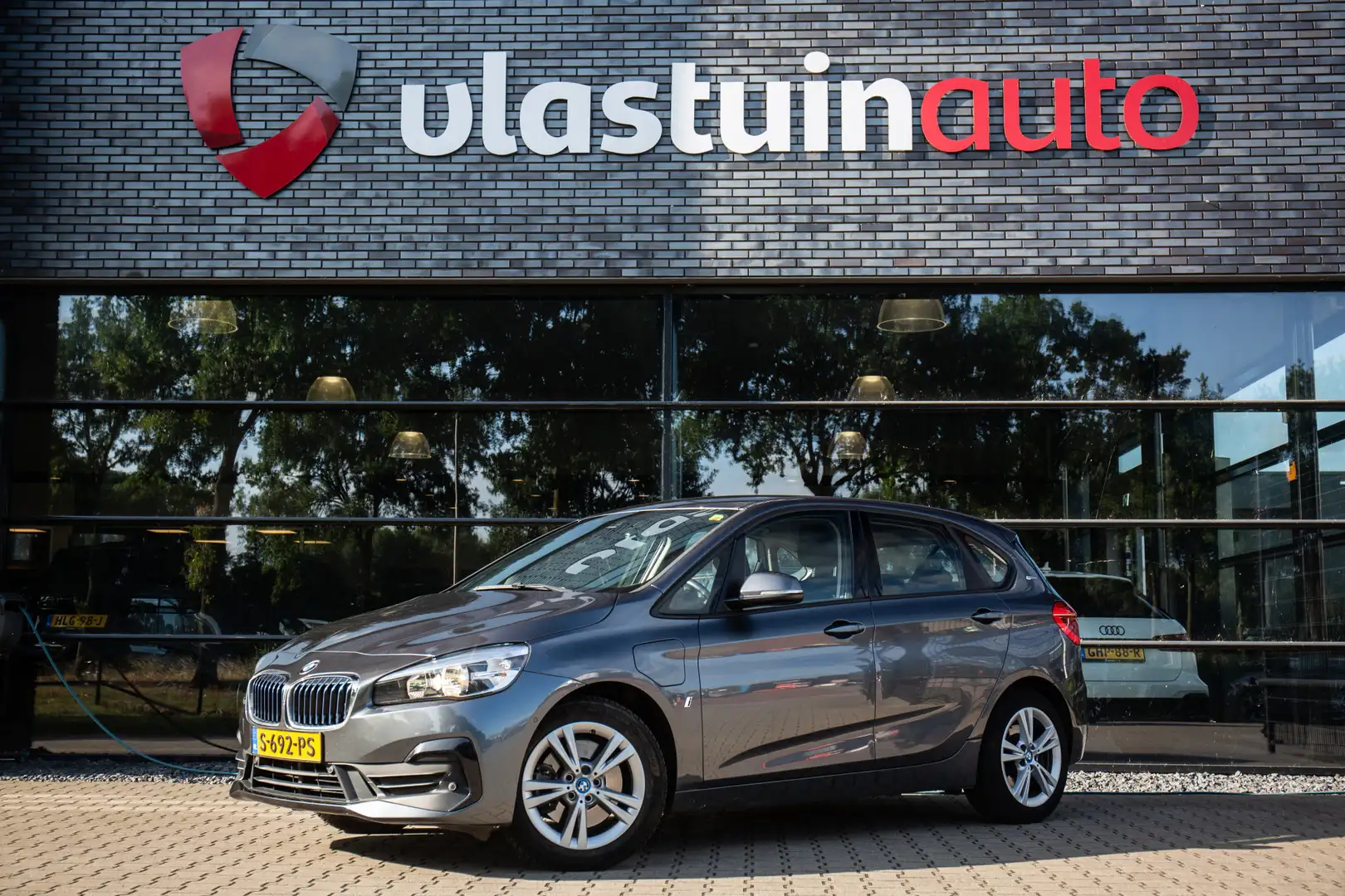 BMW 225 2-serie Active Tourer 225xe iPerformance Grijs - 1