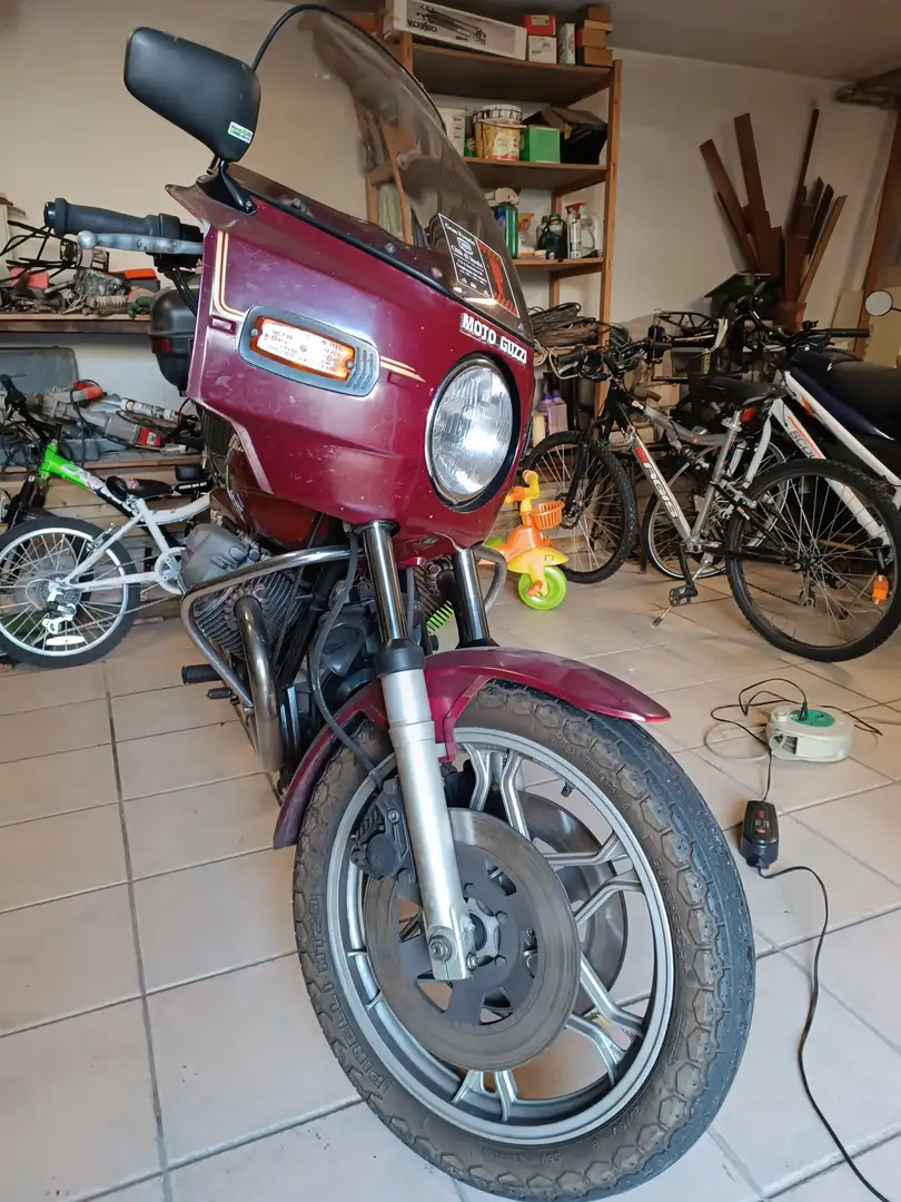 Moto Guzzi 850 T Moto Guzzi 850 - T4 1980 Červená - 1