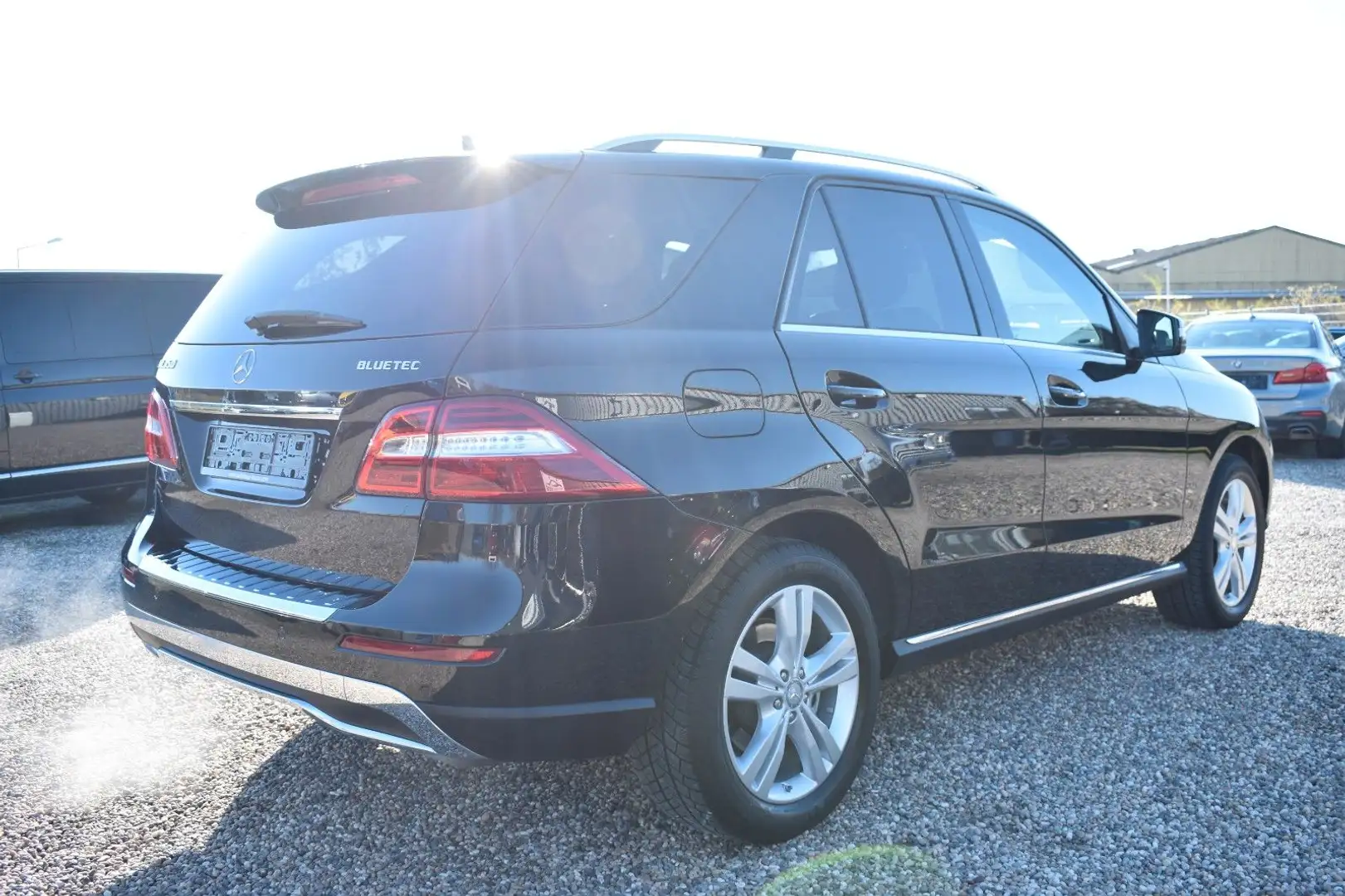 Mercedes-Benz ML 350 CDI BlueTec AHK GSD Intel.Light.Sys.Onlin Schwarz - 2